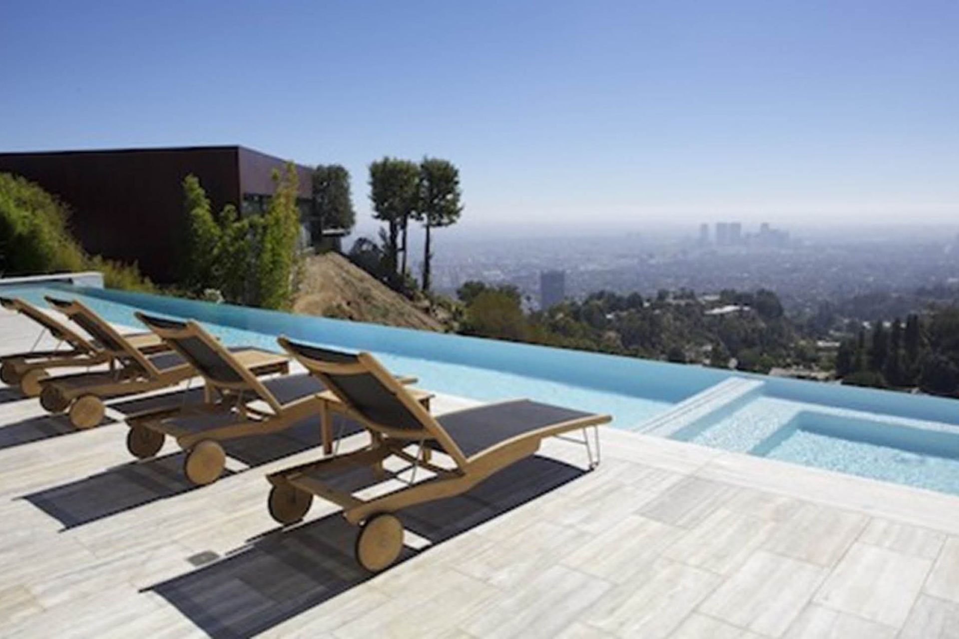 NightingaleResidence01.jpg