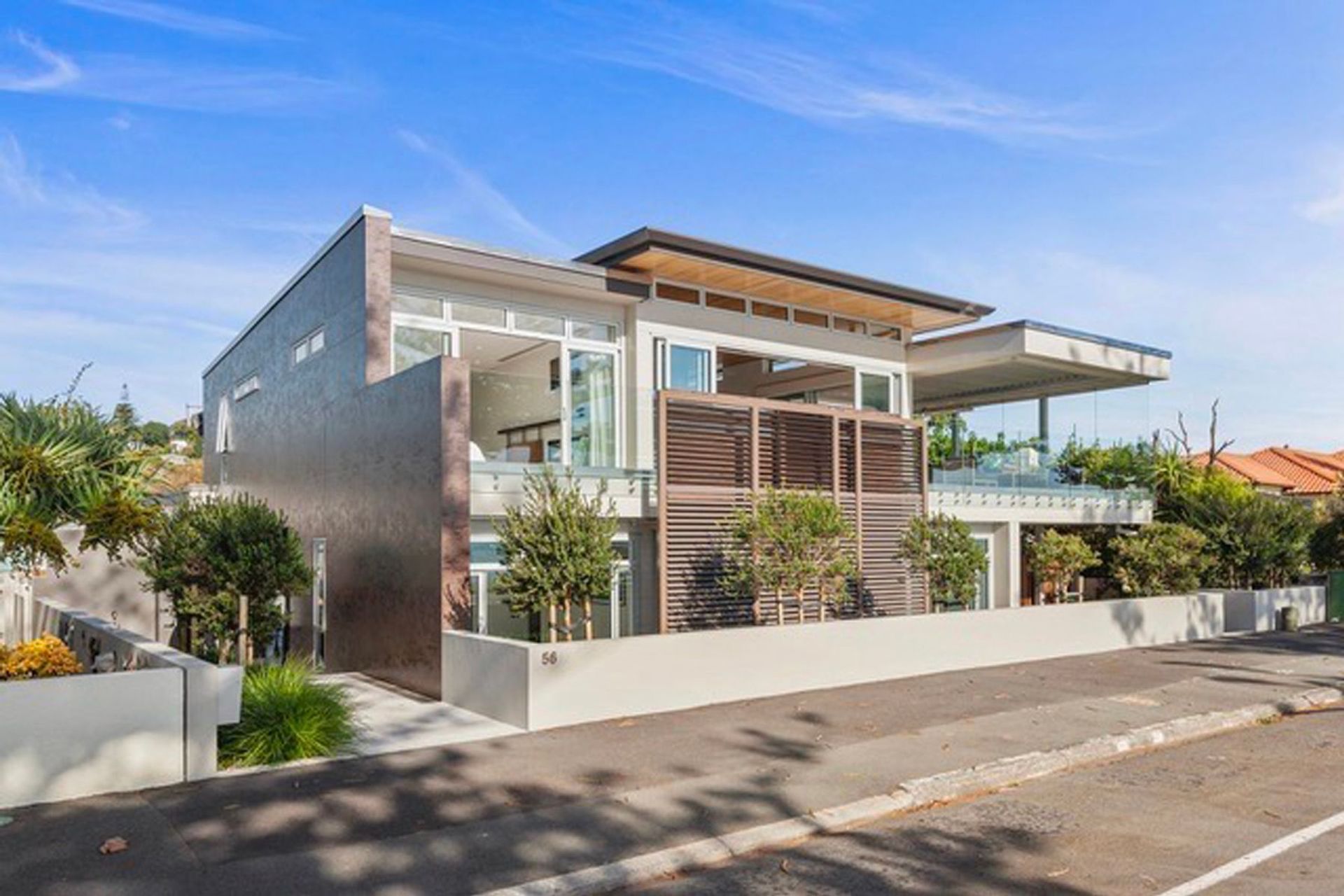 Norrie-residence-Front-view-Medium1.jpg