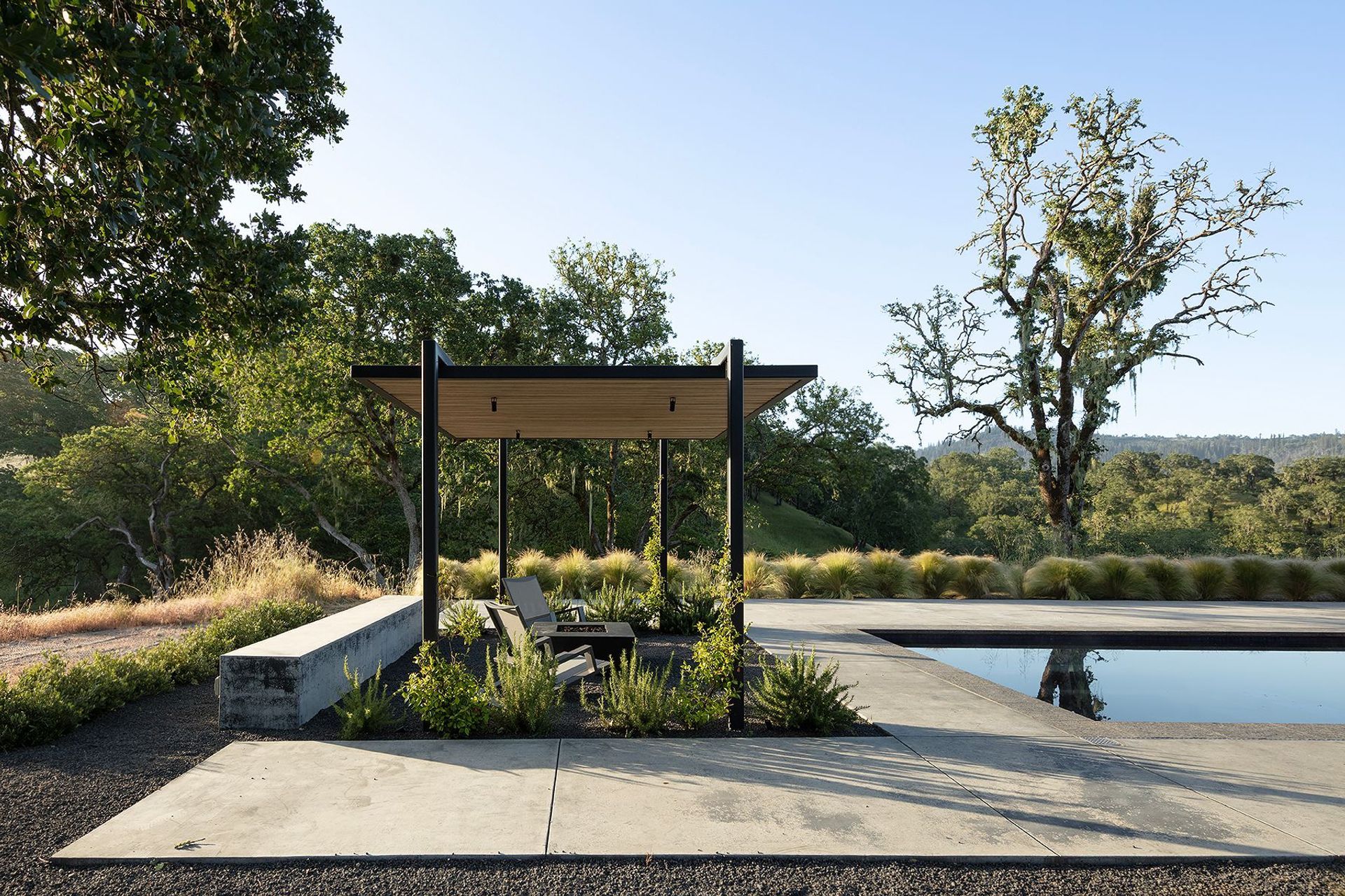 OneAbode-Modern-Sonoma-Wine-Country-Landscape-and-Garden-Design-06.jpg