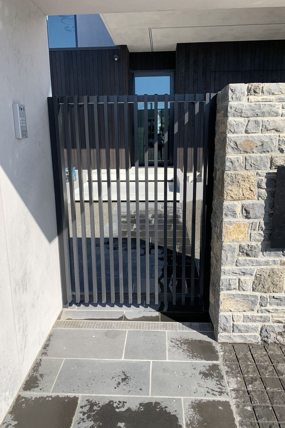 Path-gate-v6.jpg