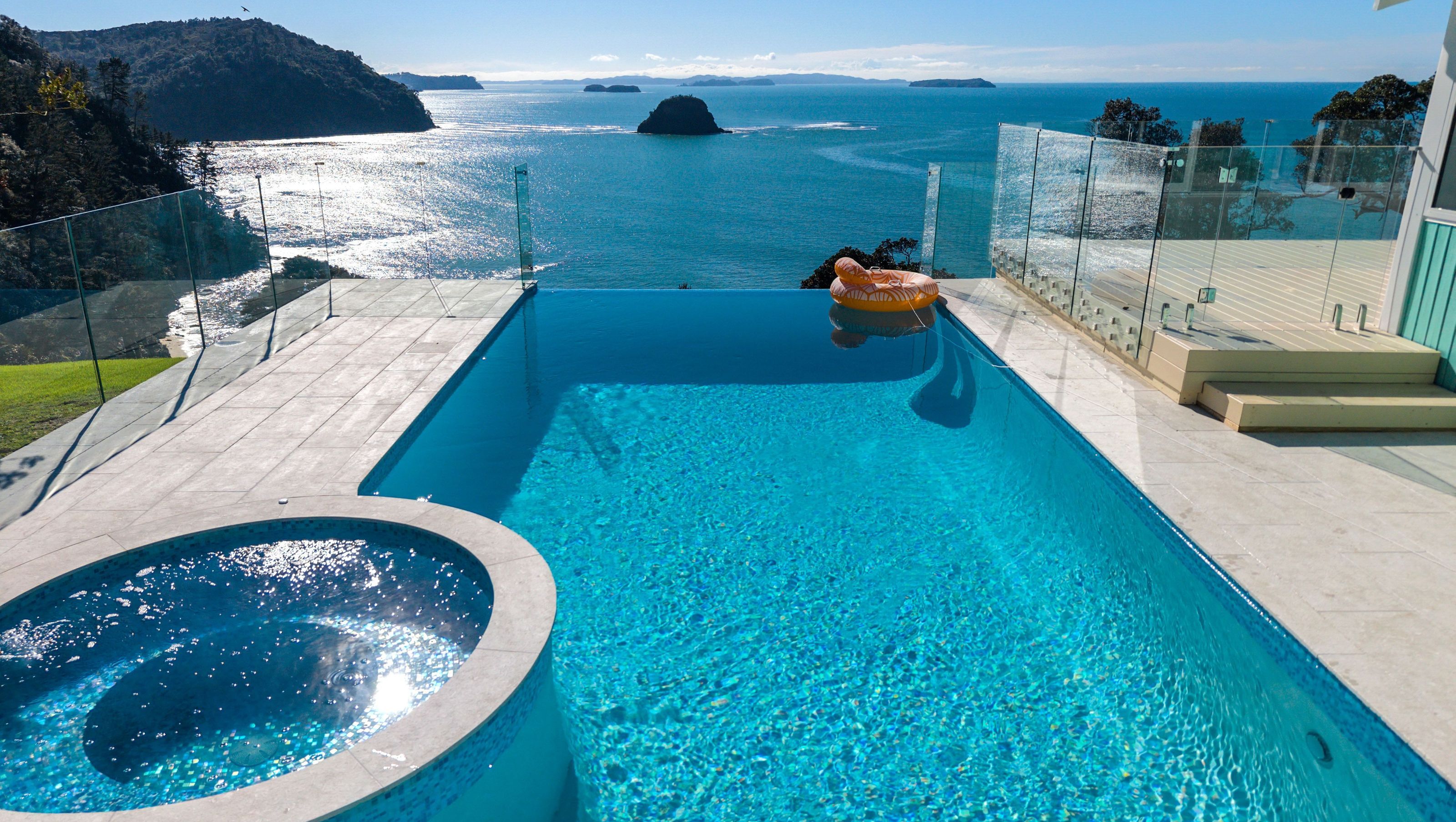 Infinity by the sea Waiwera