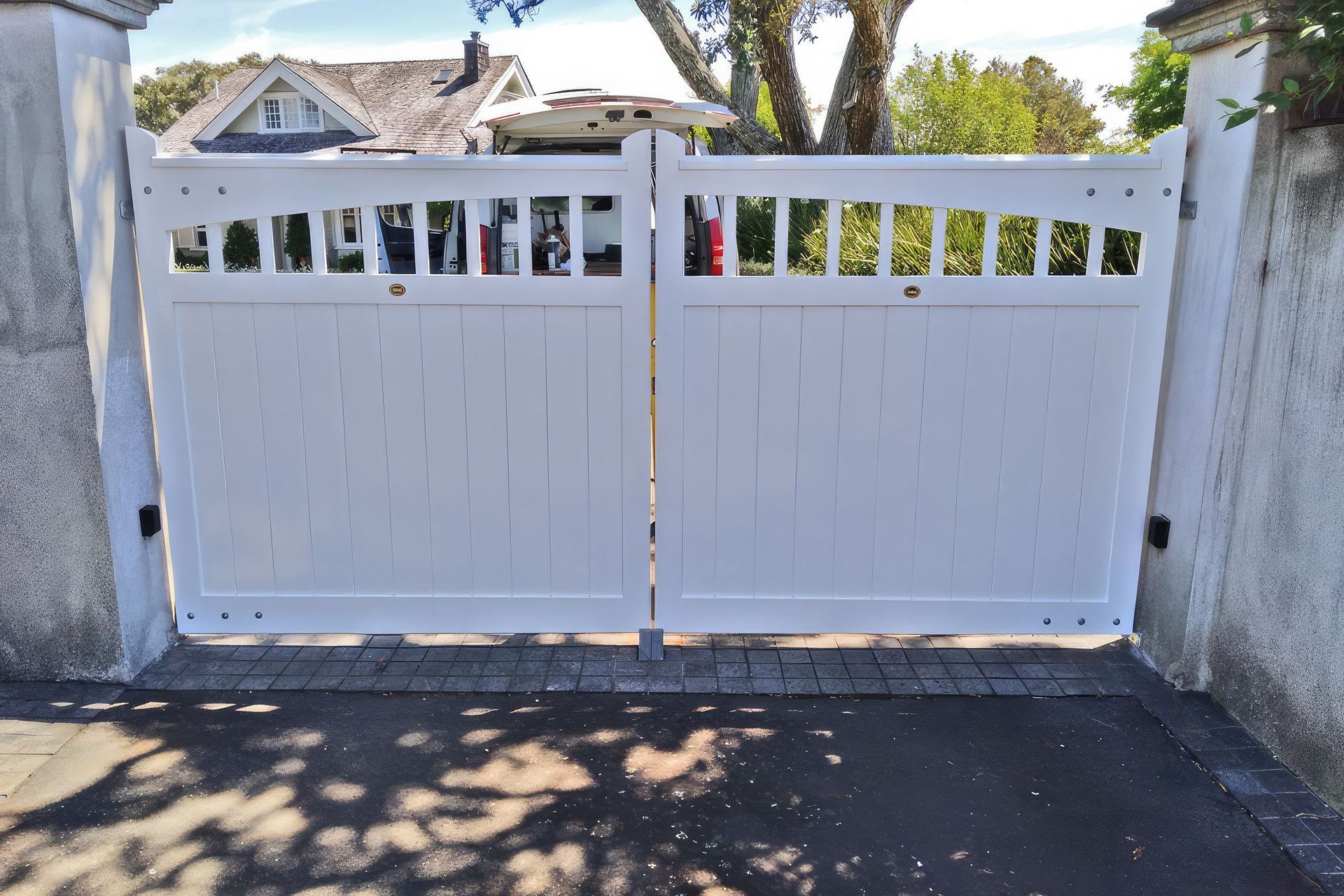 upHamptonDouble-fix-standard-scale-200x.jpg