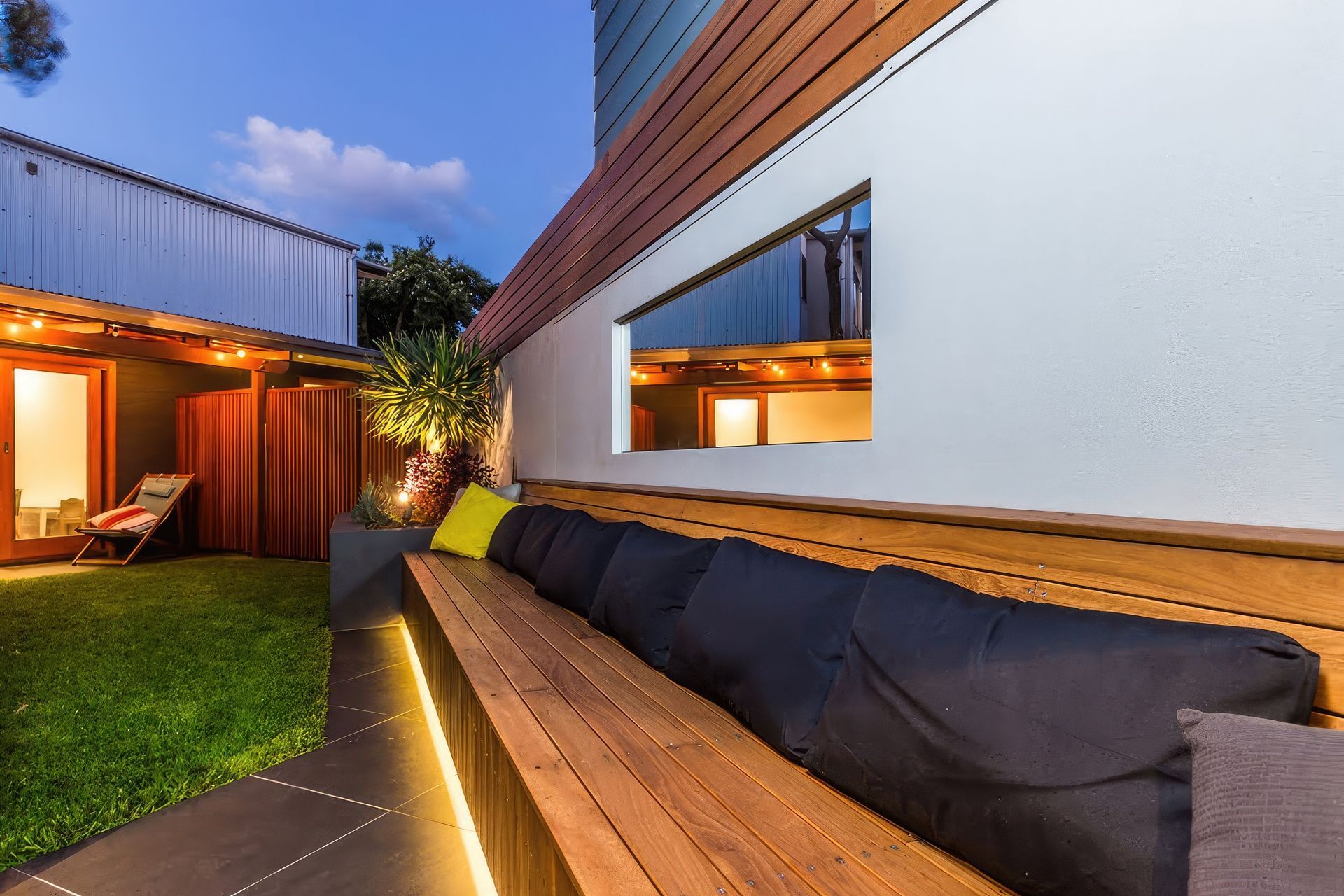 upMUD-Merewether-Landscaping-Photos-6-1024x687-fix-standard-scale-200x.jpg