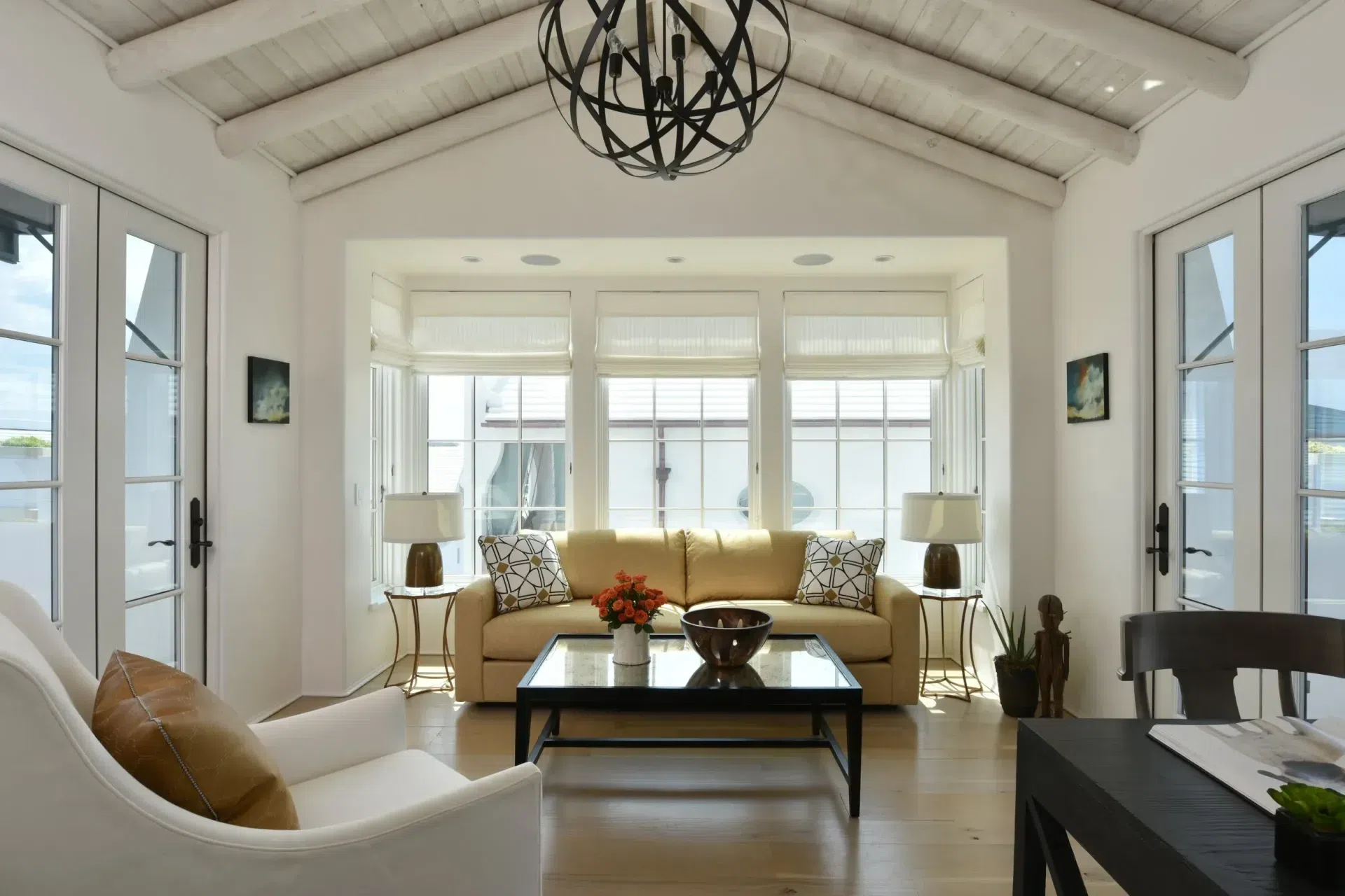Alys182SeaGardenUpperLiving.webp