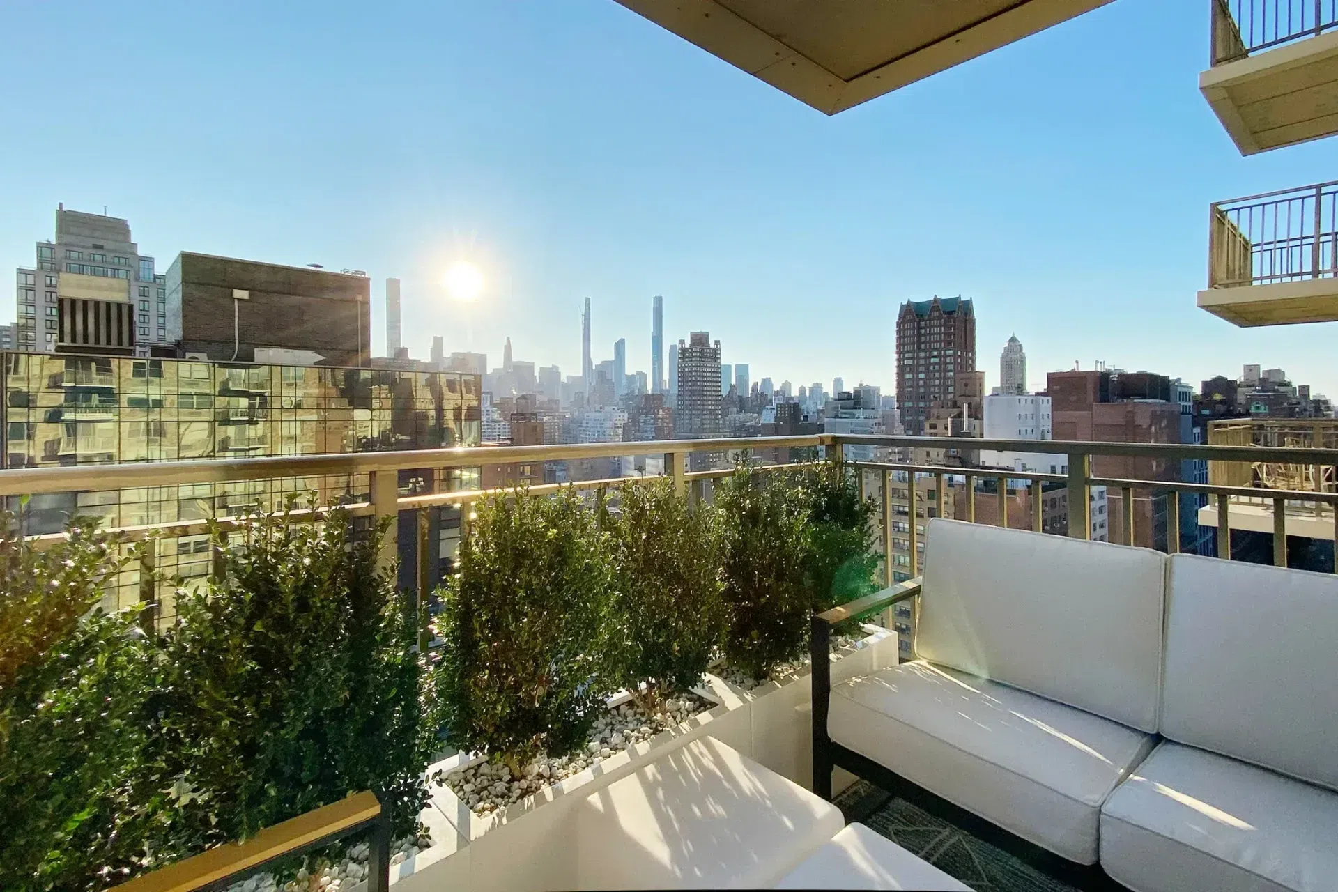 Balcony02-v2.webp