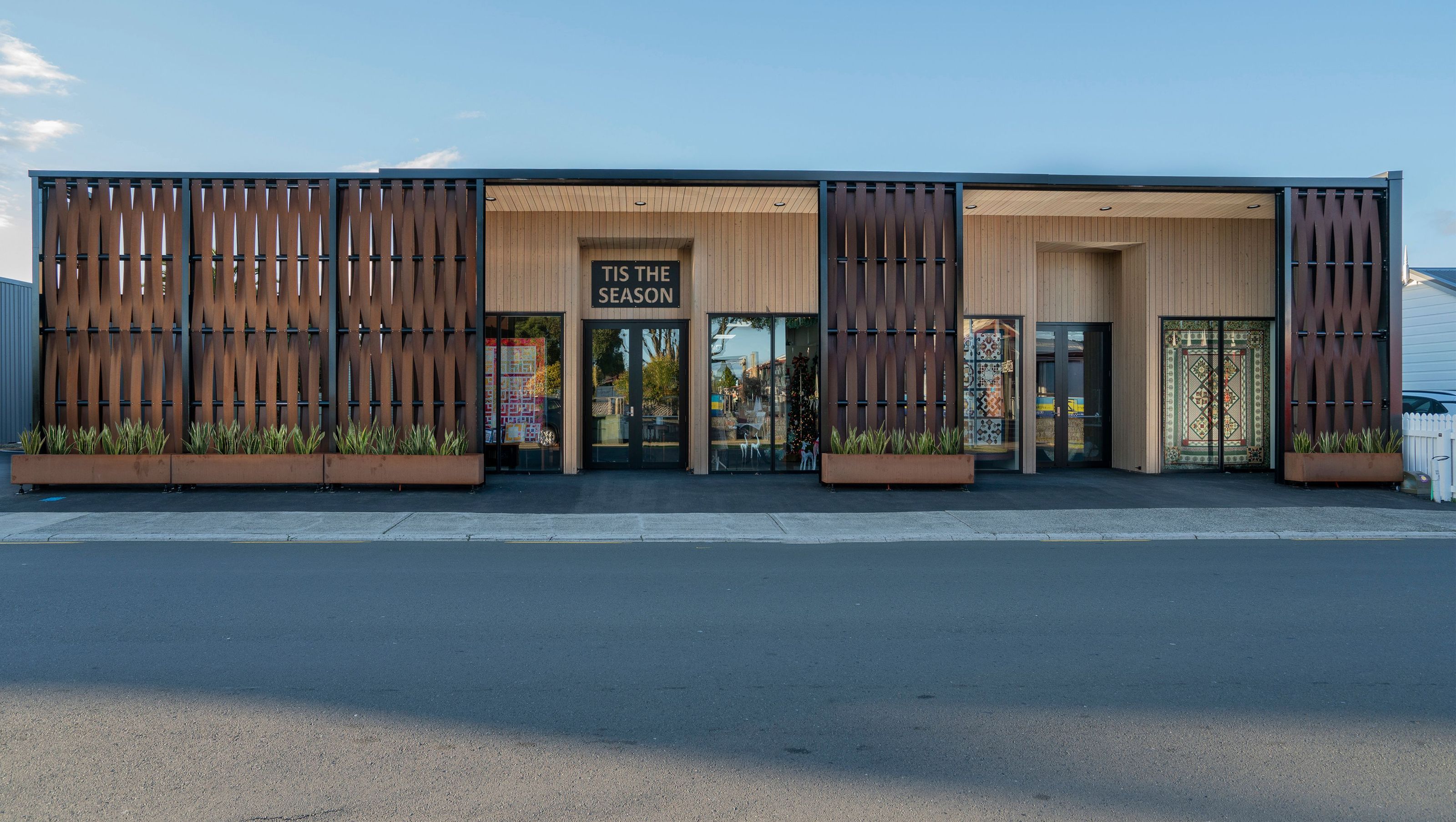 Murdoch Shops - Whitianga