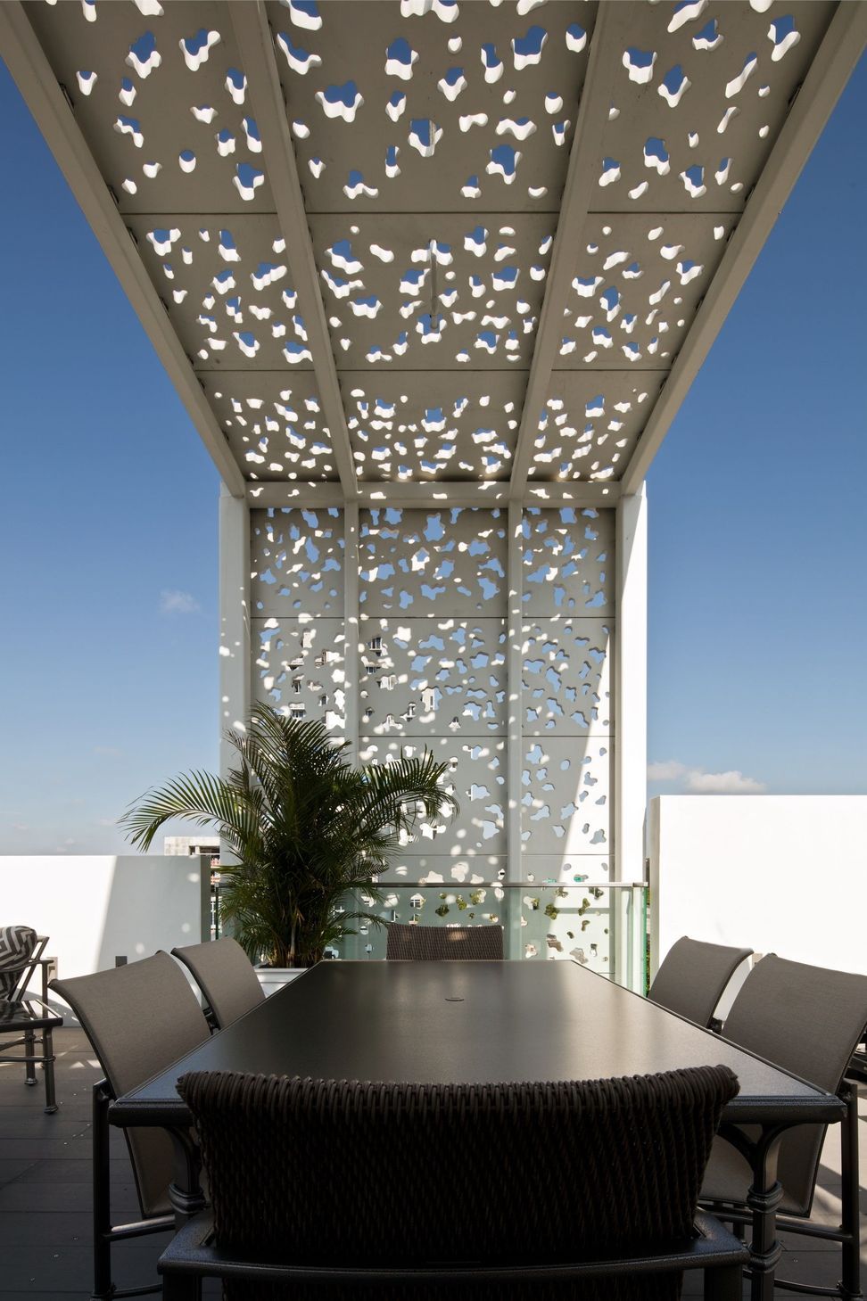 69447e3870023b65ec35c73fBrown-Jordan-Rooftop-Detail.jpg