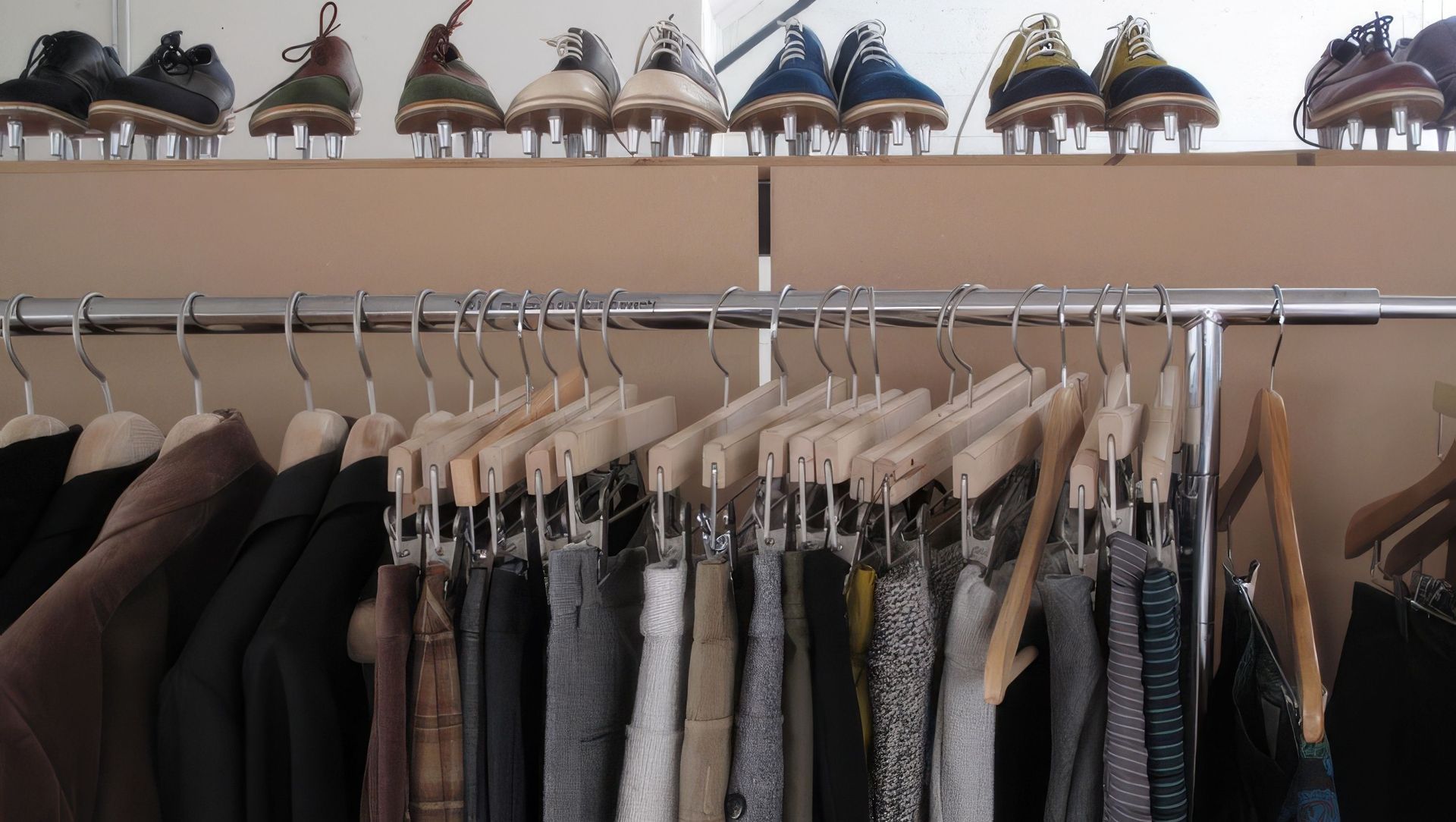 Band of Outsiders banner