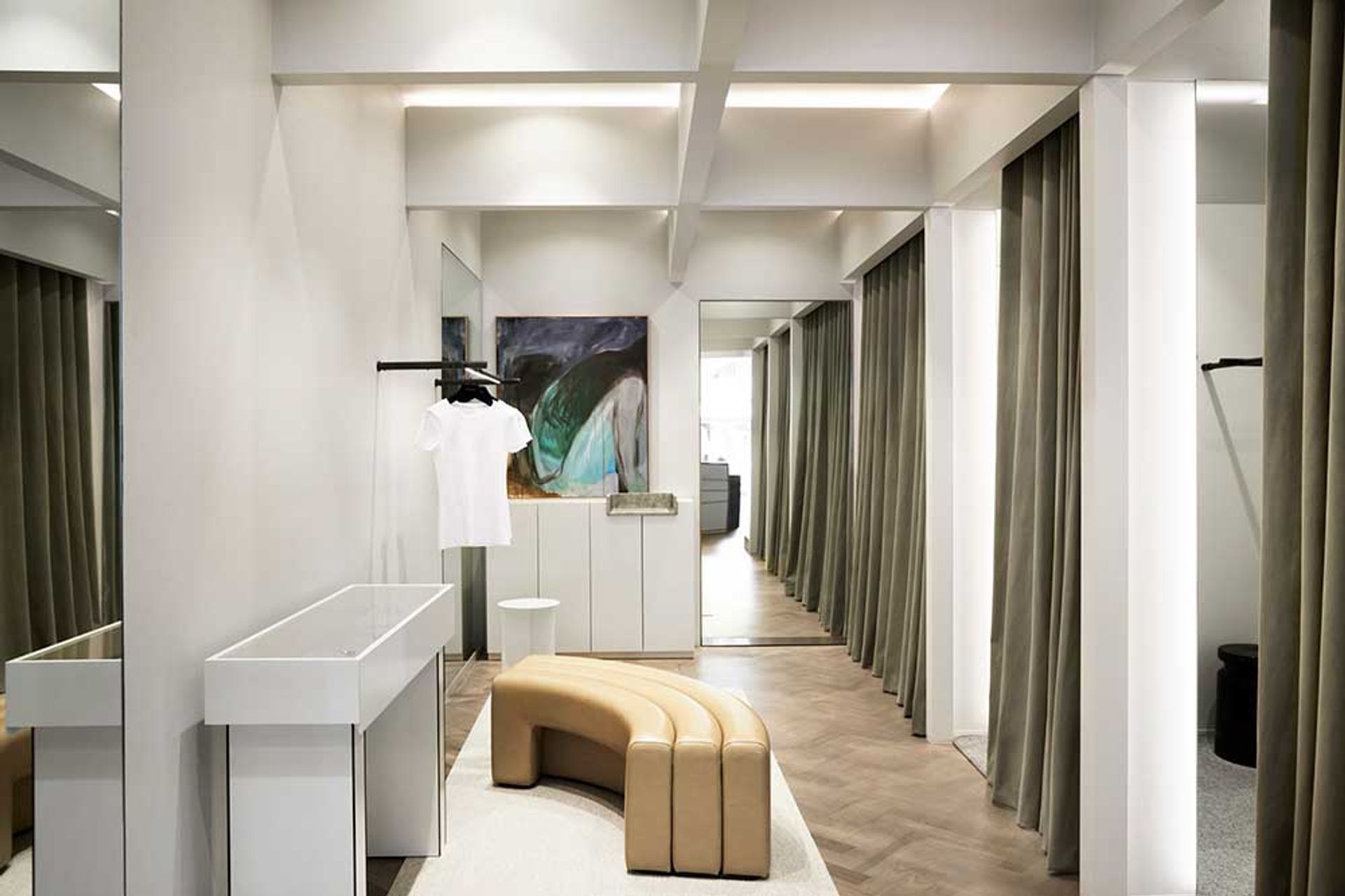 Viktoria &amp; Woods Mosman