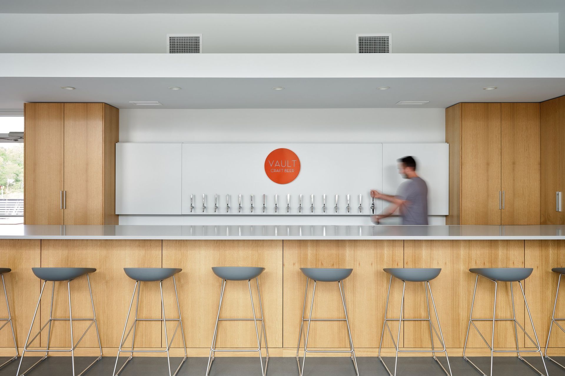 KIVaultCraftBeer-RACO-08-web.jpg