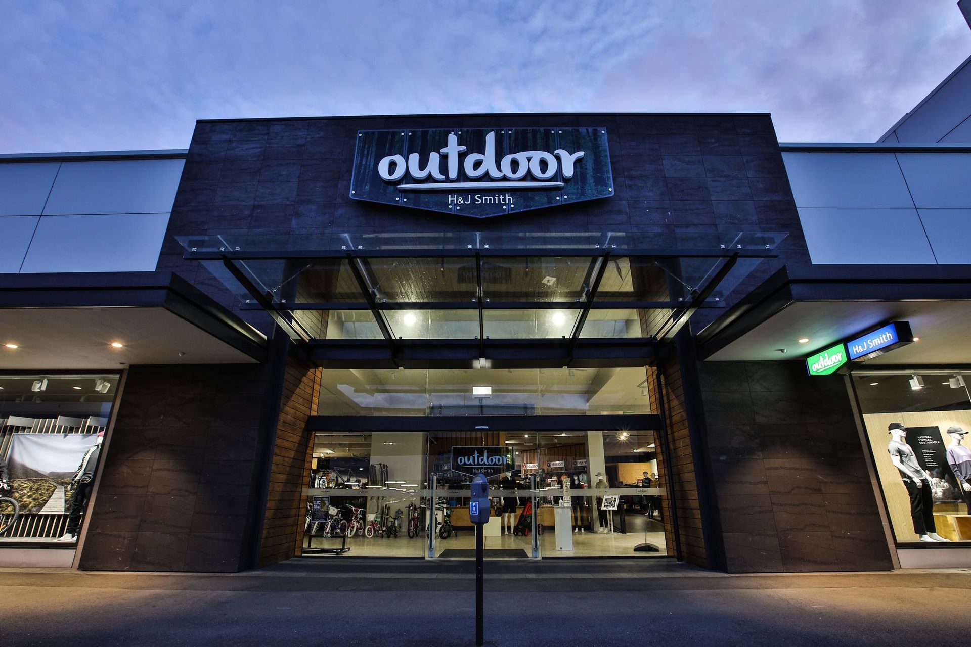 H &amp; J Smith Outdoor
