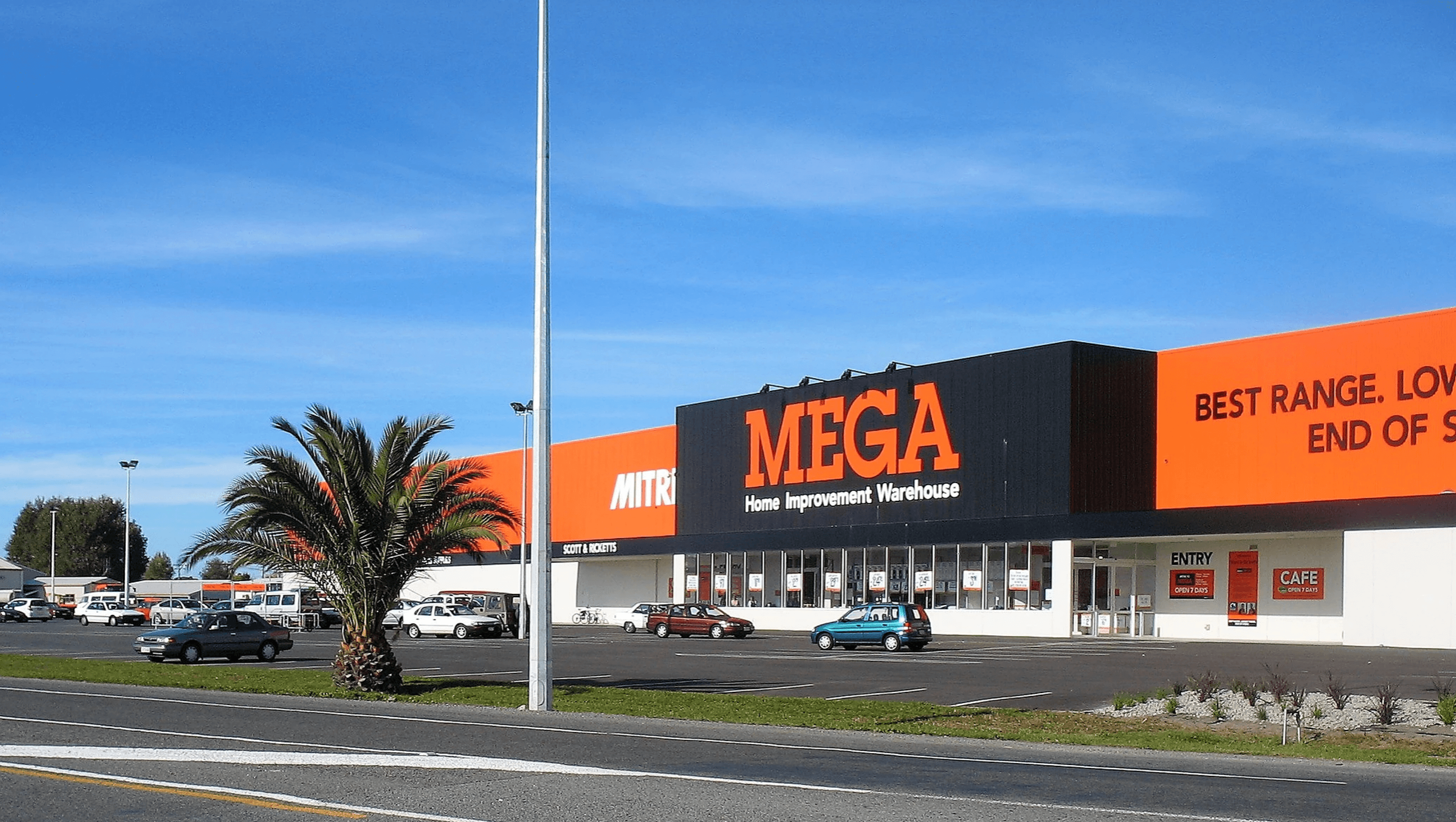 Mitre 10 Mega, Napier