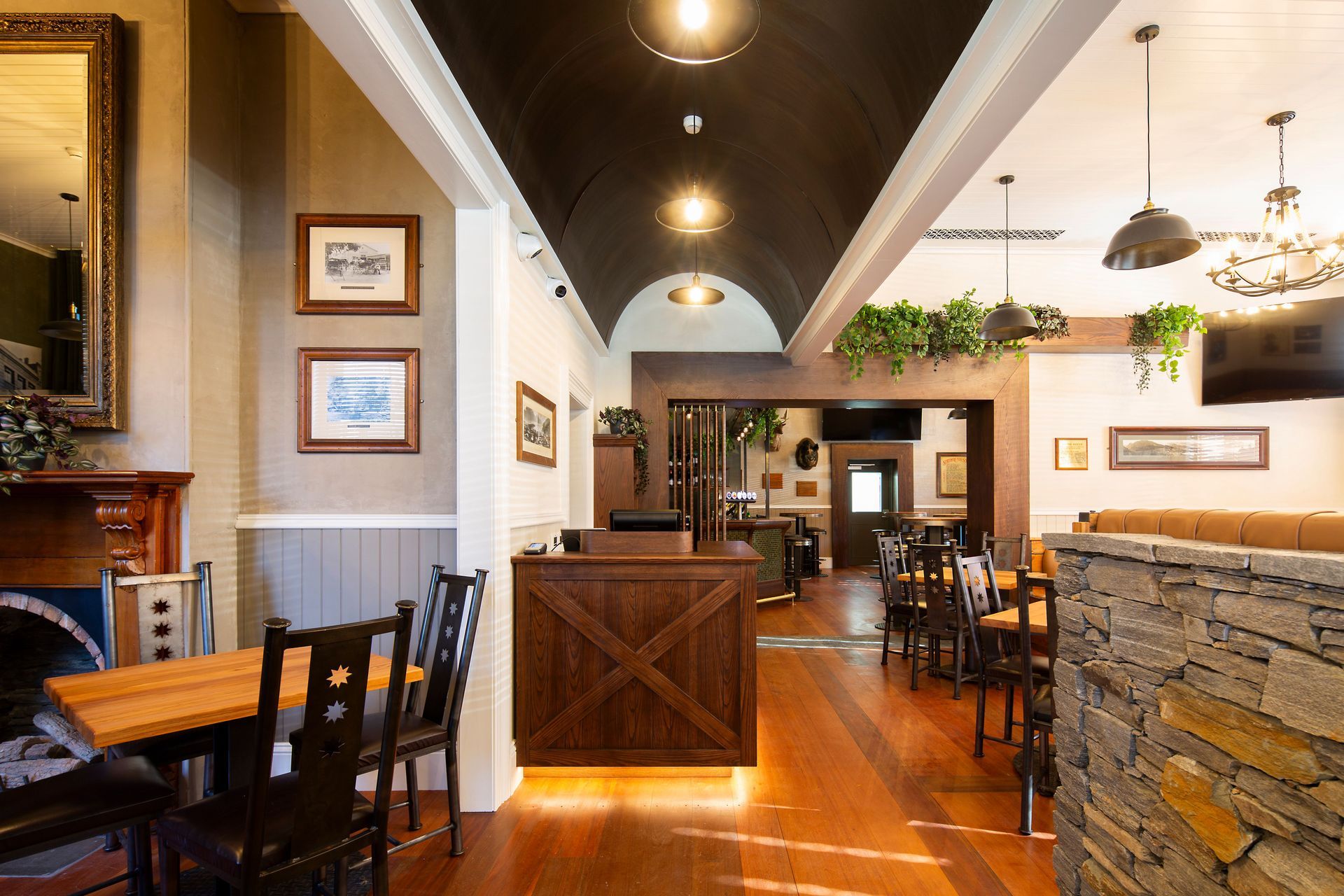 SpeightsAleHouse005.jpg