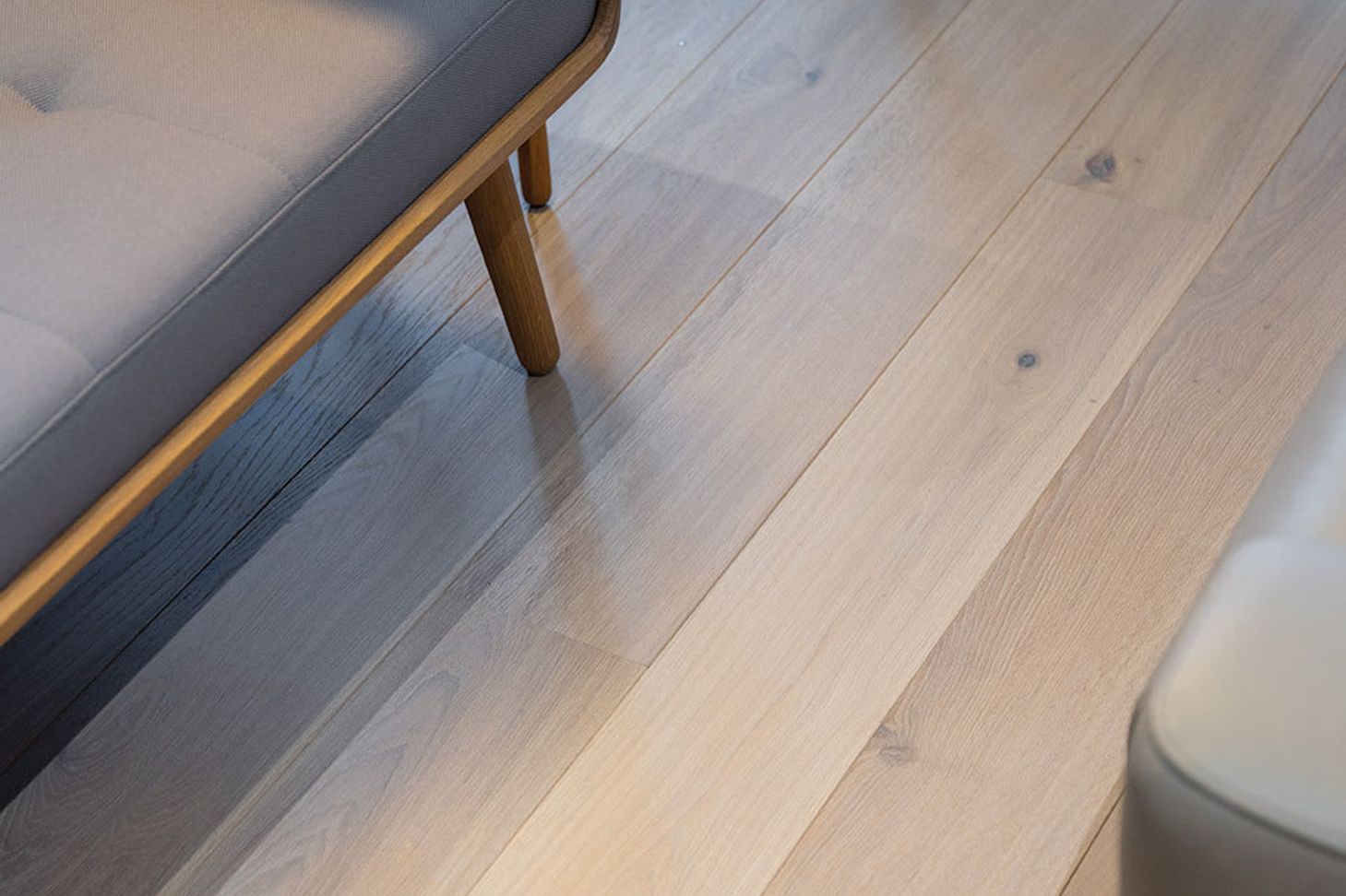 projectauhw8108camberwell13ducksnestshowroom10portrait.jpg