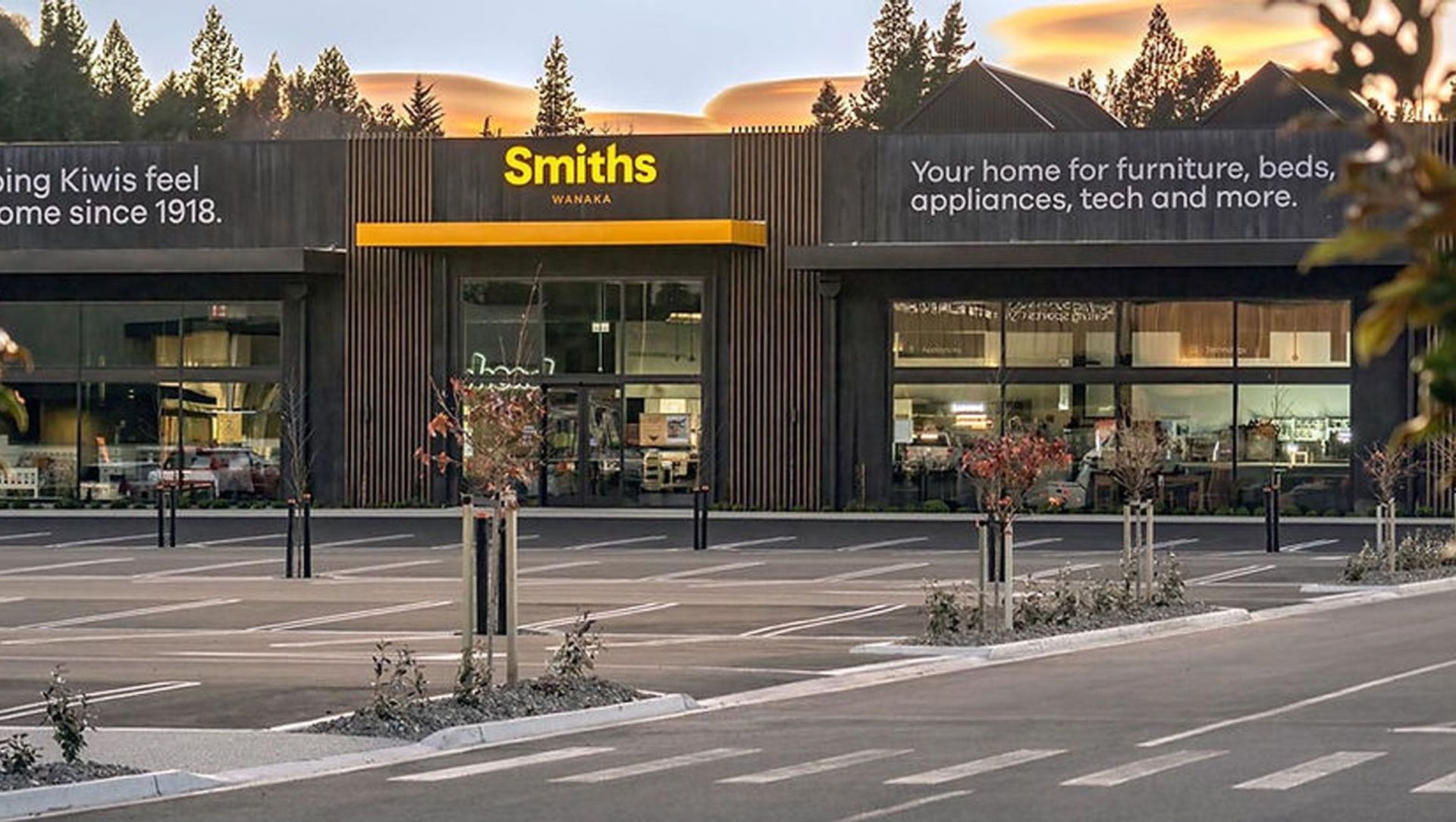 Smiths banner