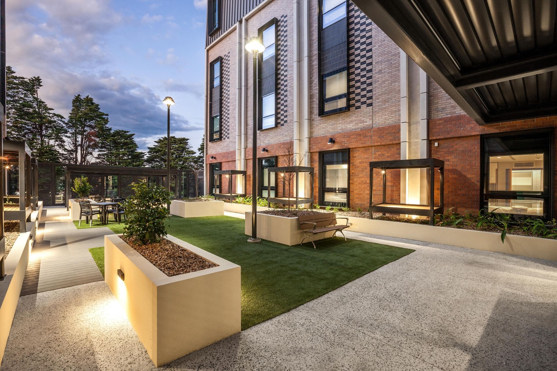 Brick-inlay-facade-rear-murrenda-residentail-aged-care-min.jpg