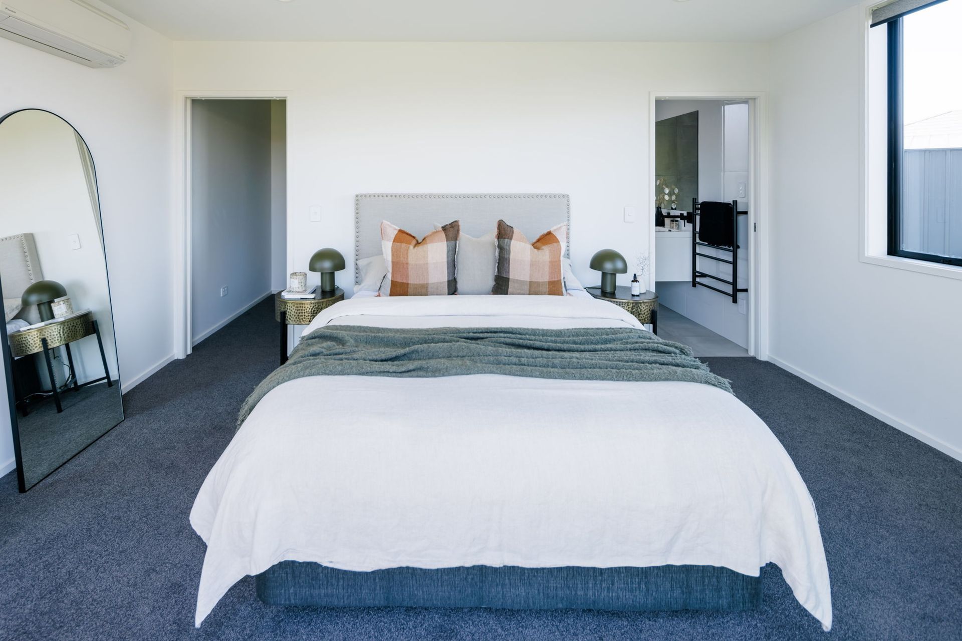 11-web-or-mls-8inHouseAR56334.jpg