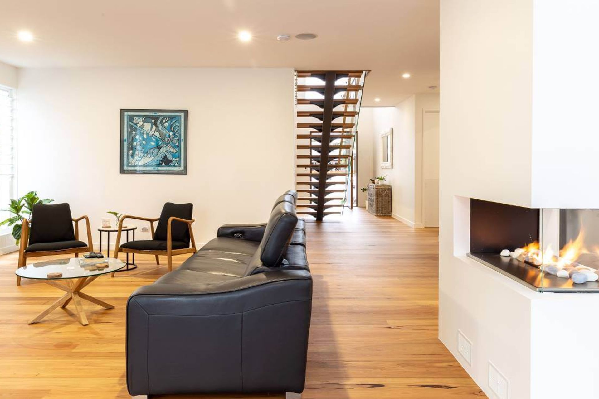 Acanthus Avenue