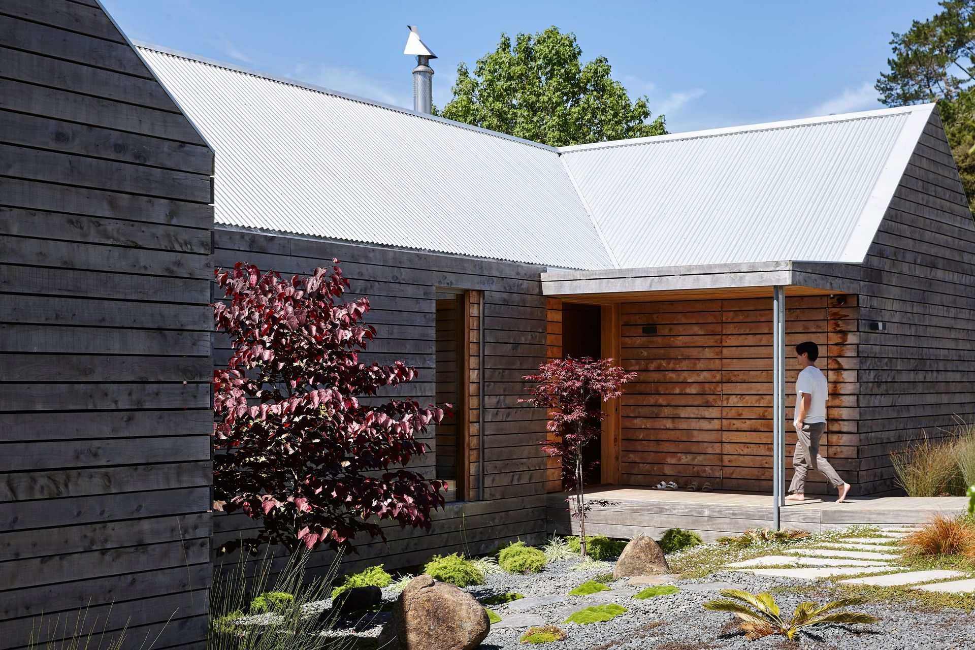 2212-SGA-Appleshed-Hse3292x.jpg