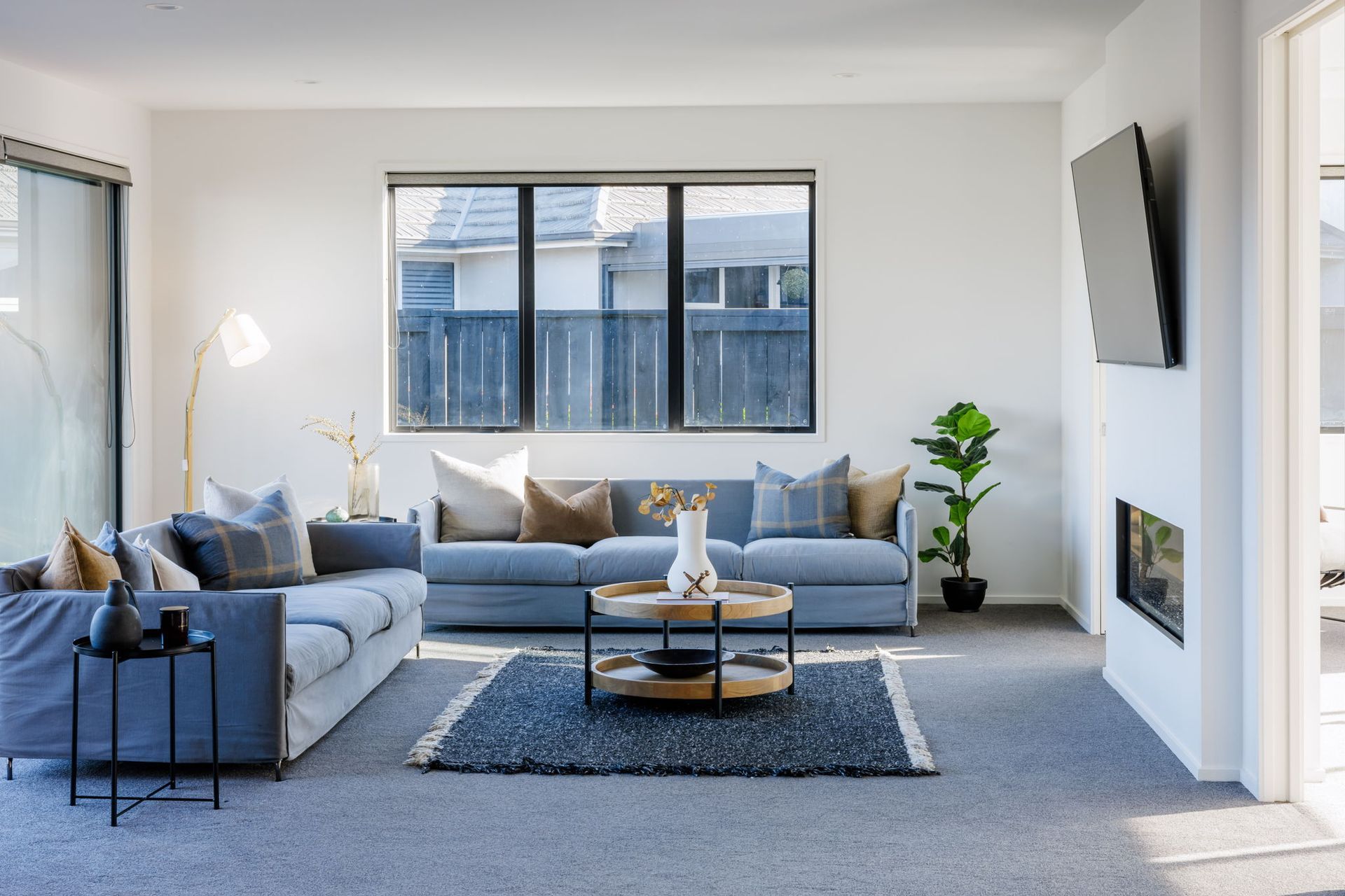 38-web-or-mls-35inHouseAR56580.jpg