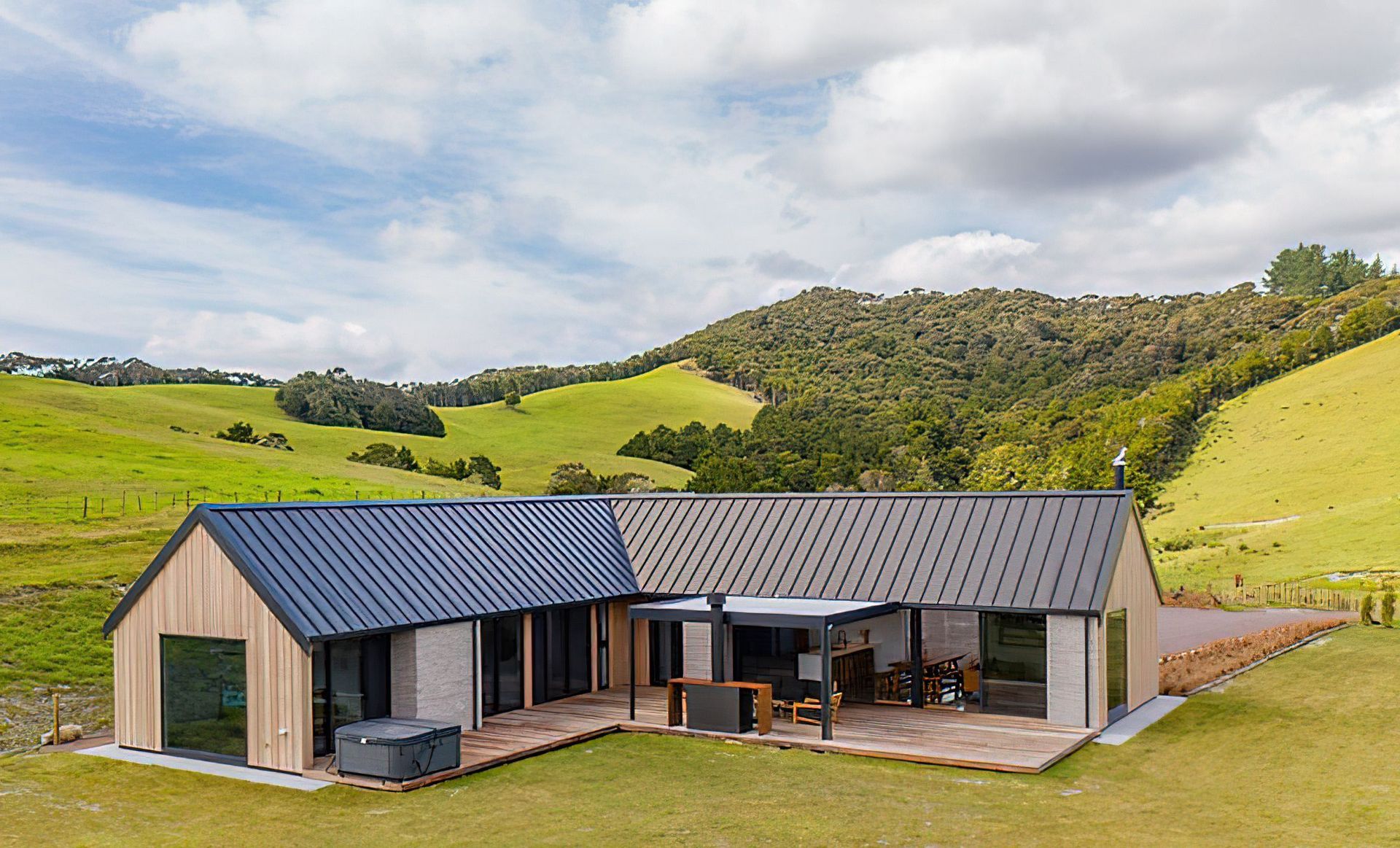 Rusty Ram- Luxury Lodge