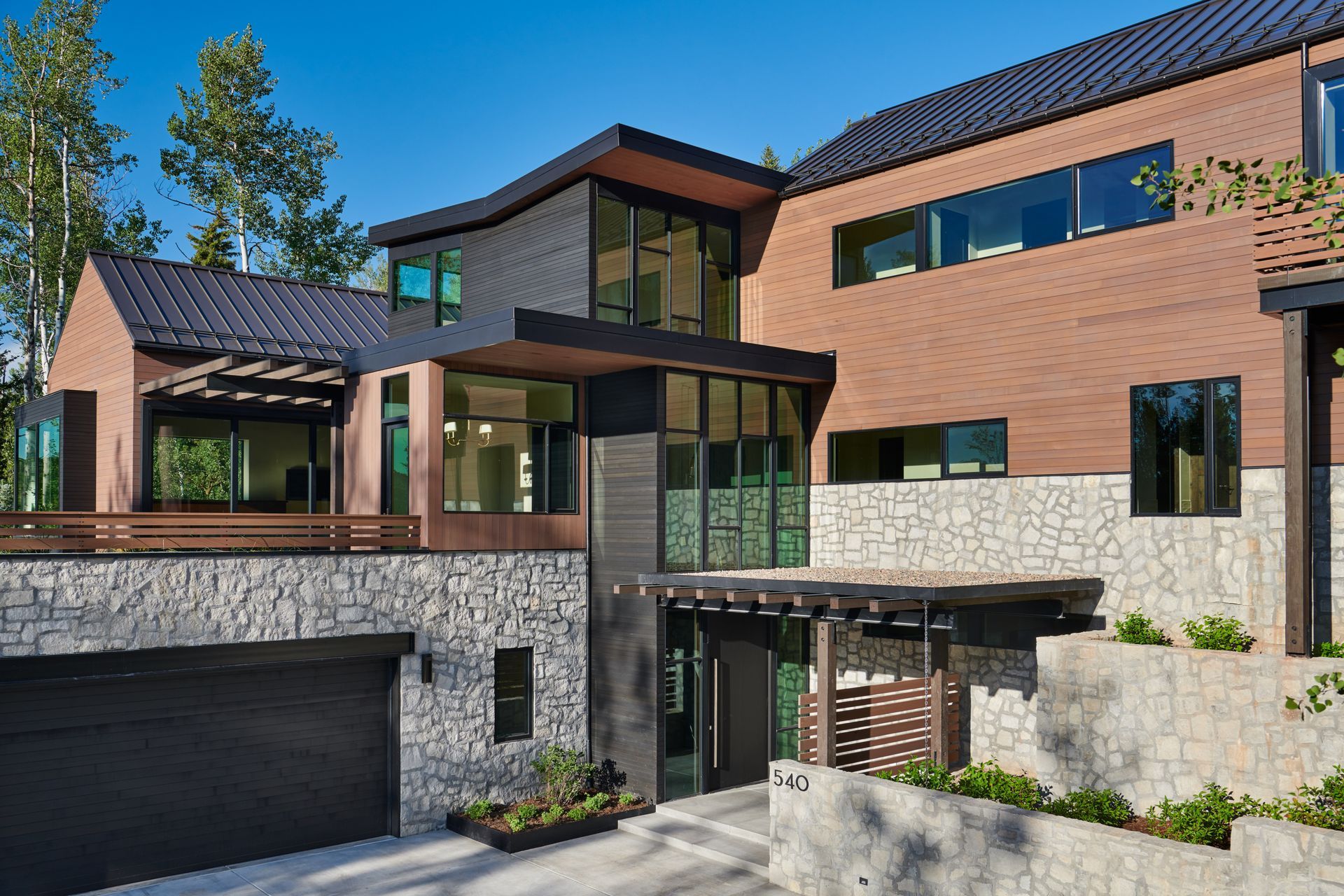 540PineCrest02HighRes.jpg
