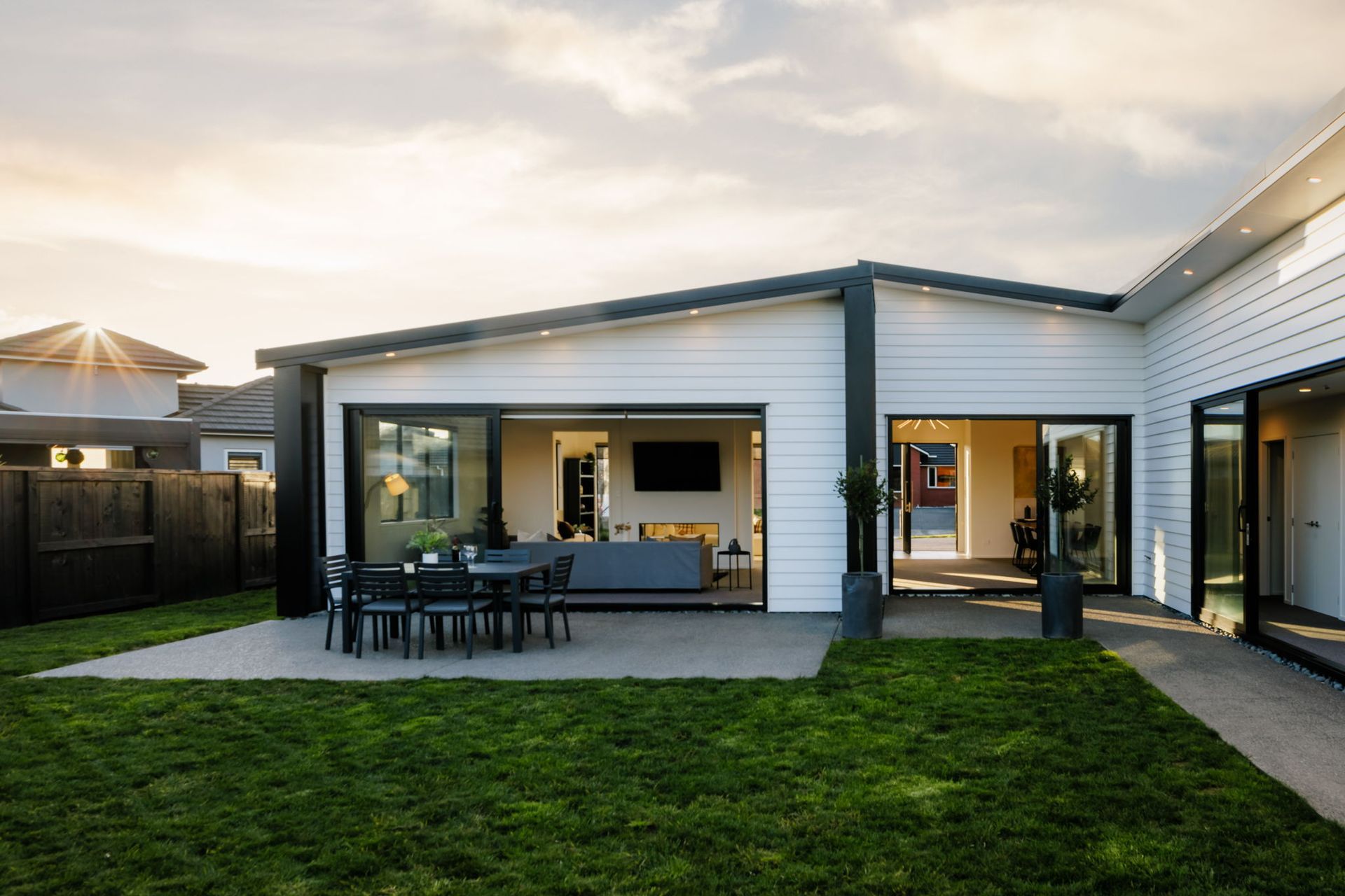 74-web-or-mls-71inHouseAR56674.jpg