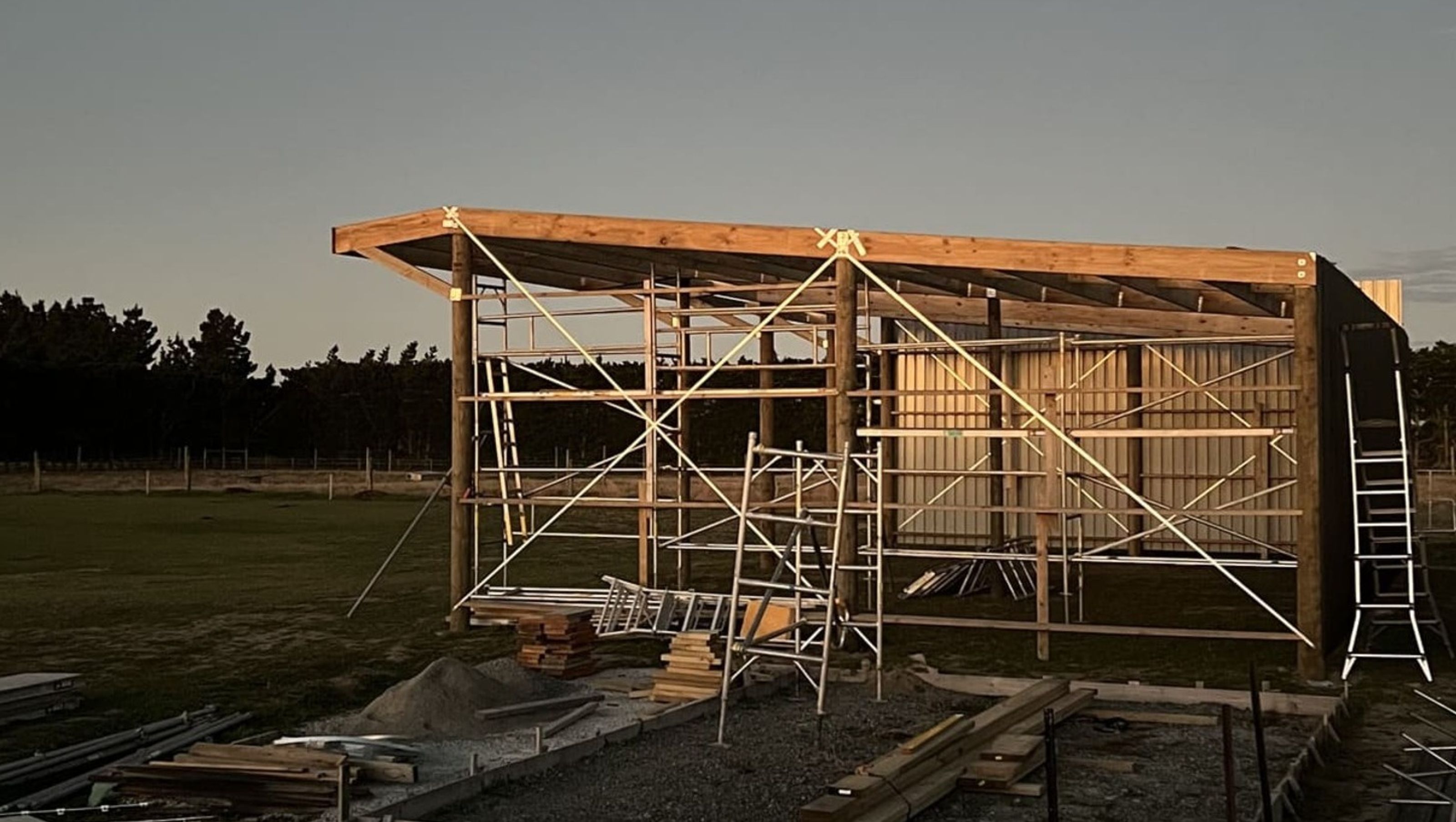 Sheds, Barns & Carports