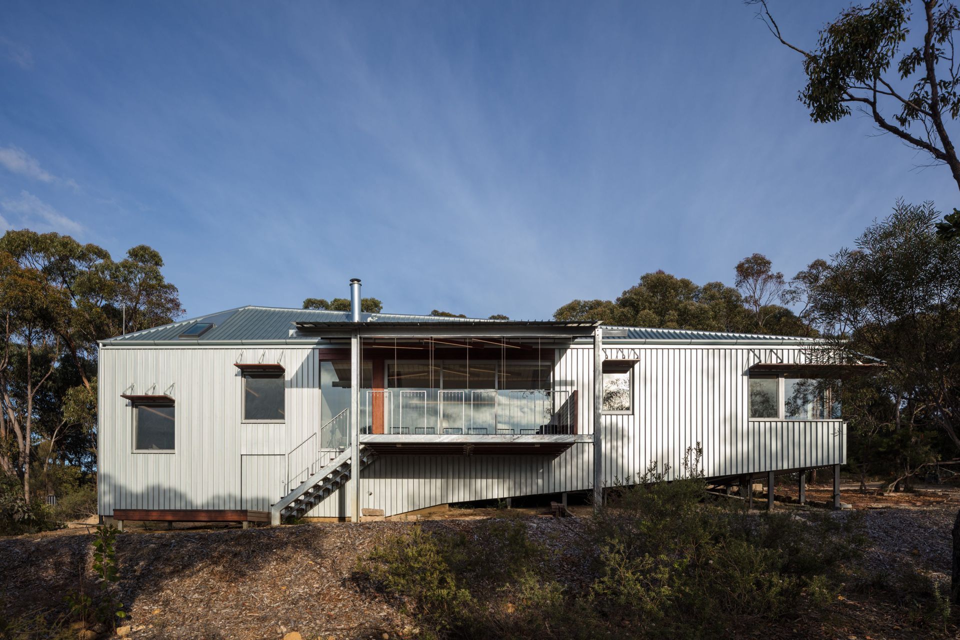L-House
