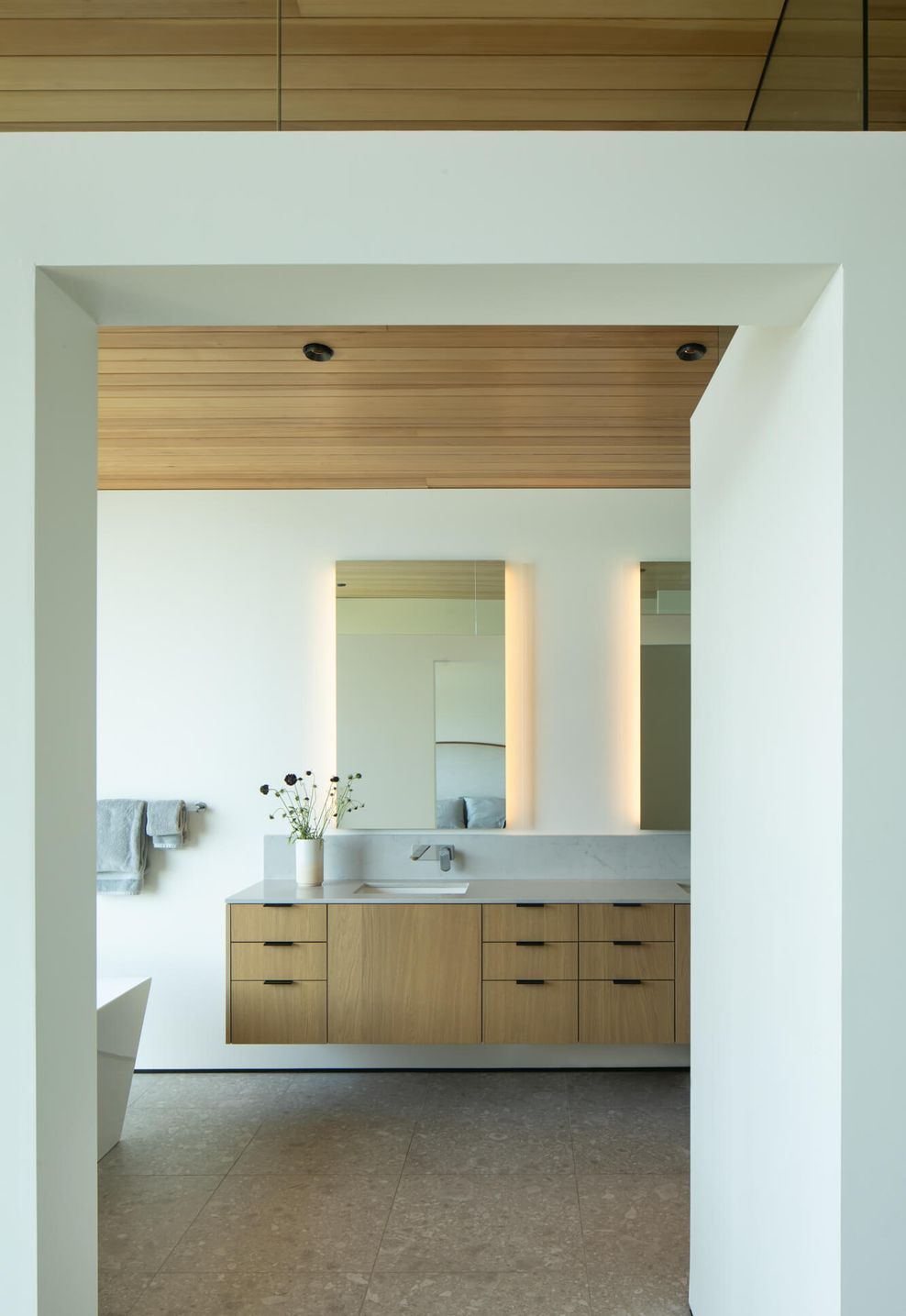 LS20250722whitesalmonhouse039.jpg
