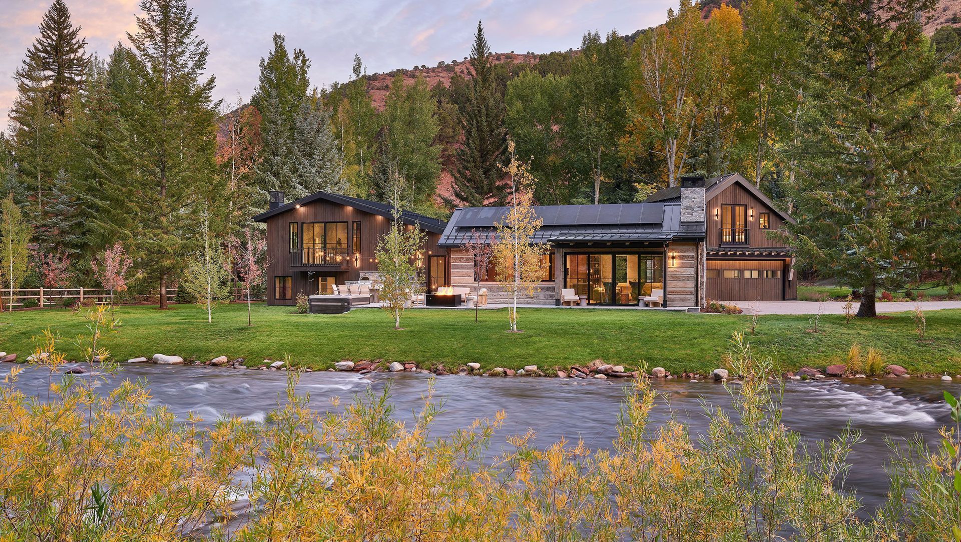 Peachblow Residence banner