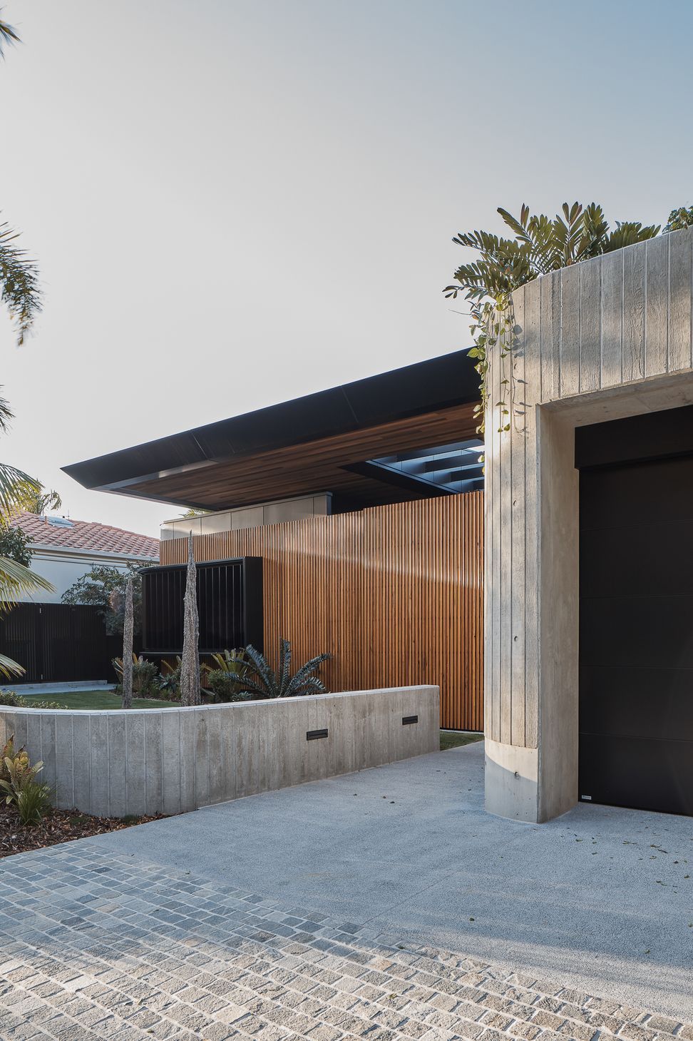 Sanctuary-Cove-Residence01-3.jpg
