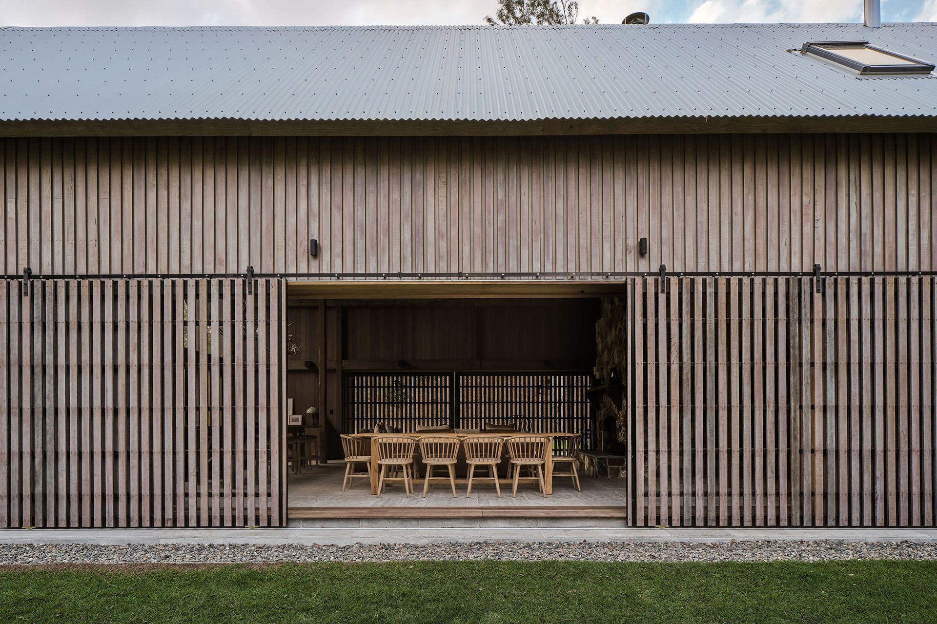 THEBARN-5-v2.jpg