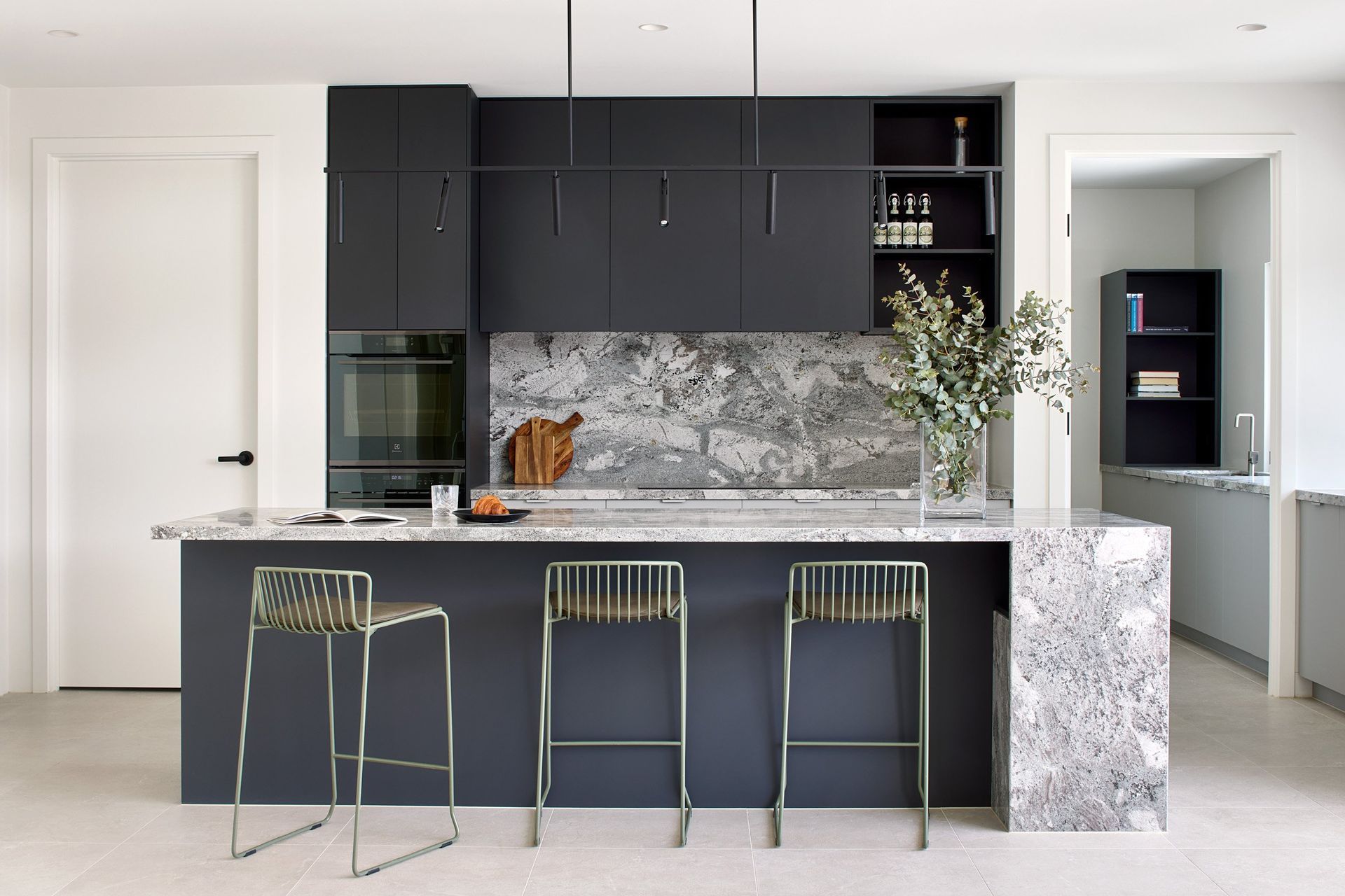 WhiskerArchitectureHillsideHomeTatjanaPlitt011.jpg