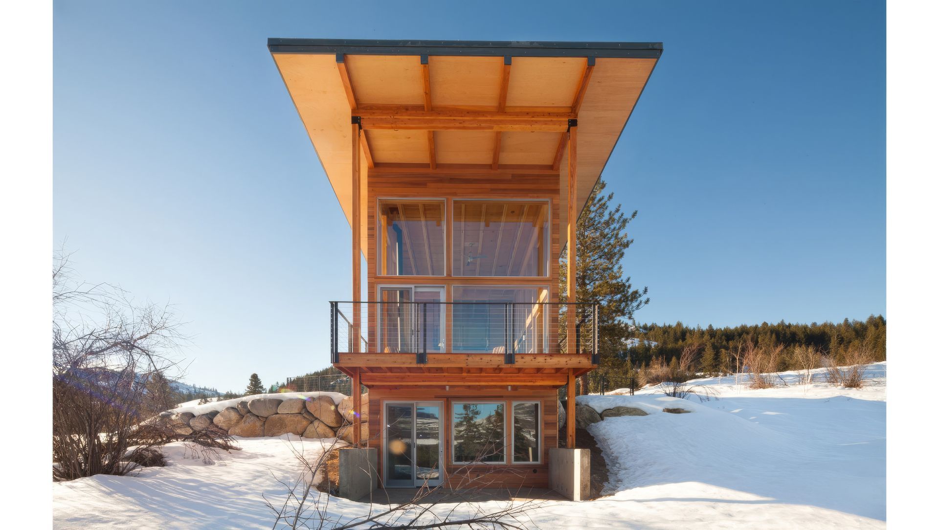 Red Tail Cabin banner