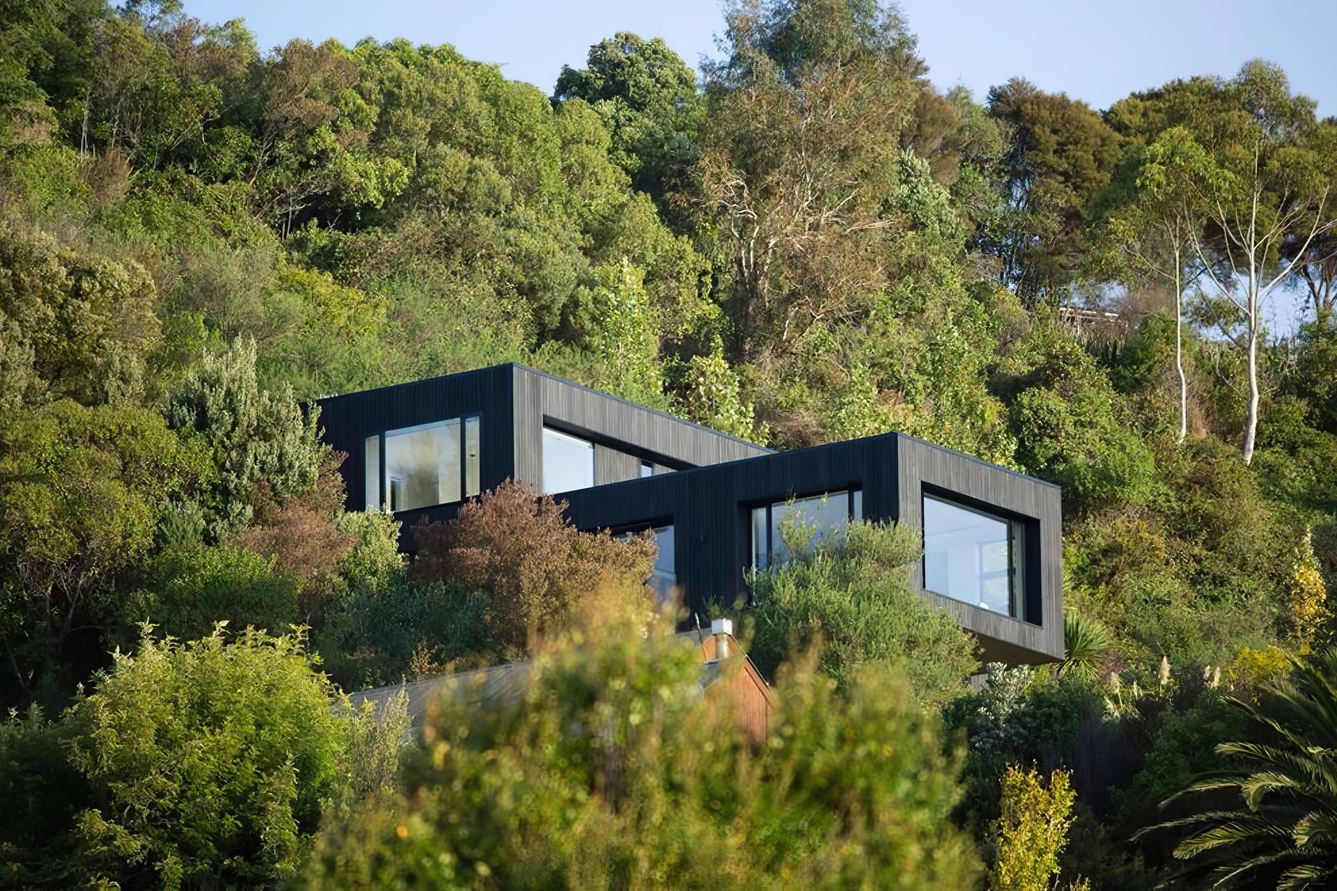 buildmeBellevue-House3-gigapixel-standard-scale-370x.jpg