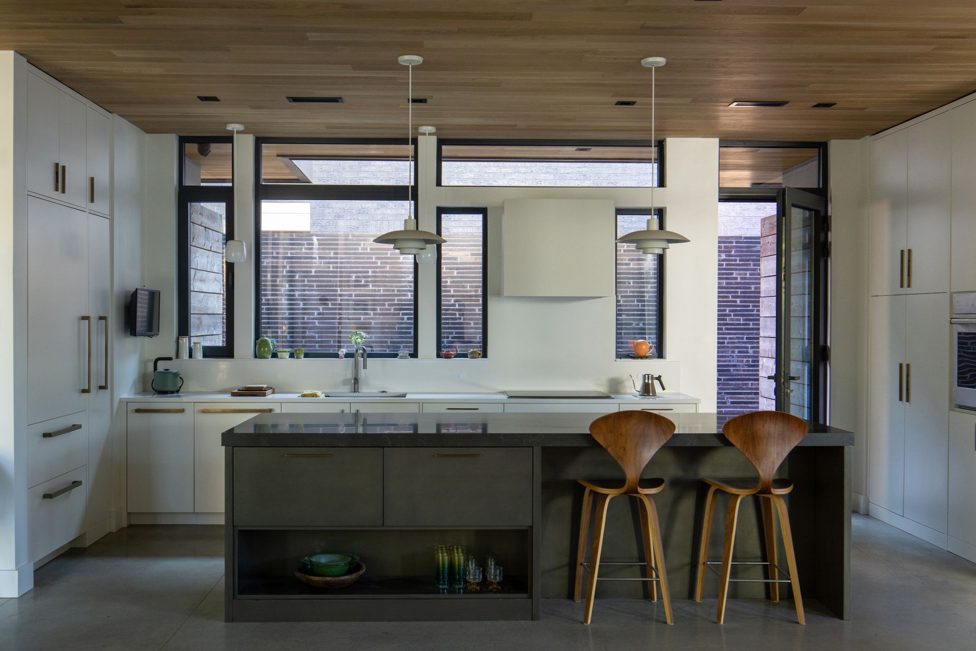 cohen-davis-residence-14-ap-compressed.jpg