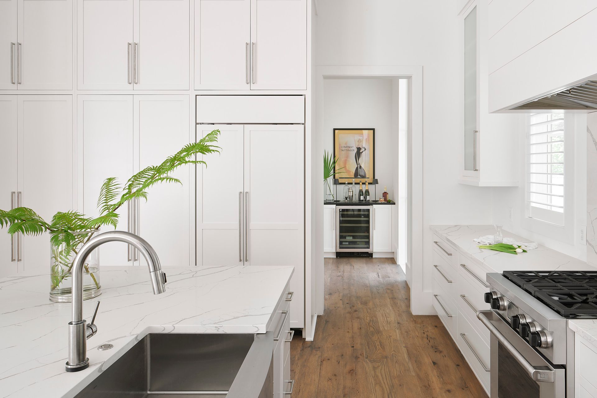 kitchen-bar.jpg