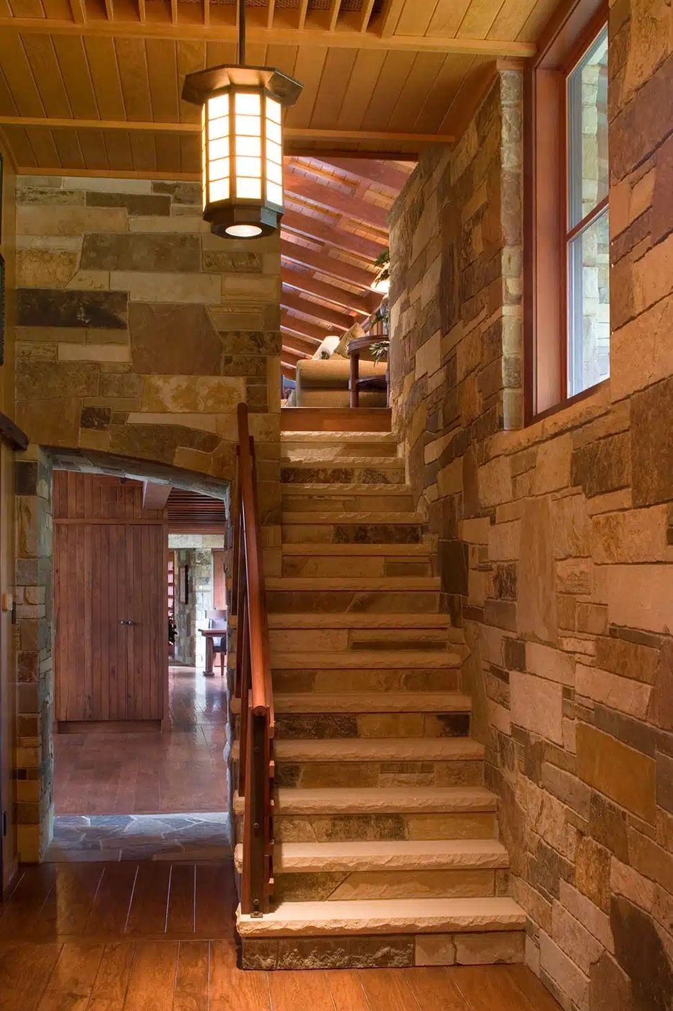 moto-x-cabin23jpg-ap-compressed.jpg
