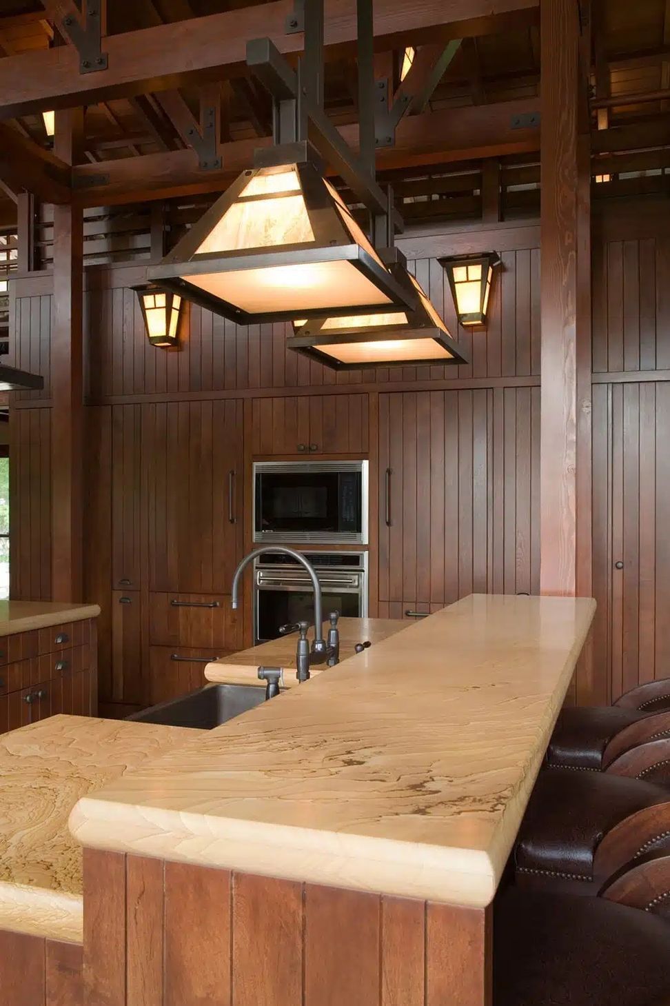 moto-x-cabin31jpg-ap-compressed.jpg