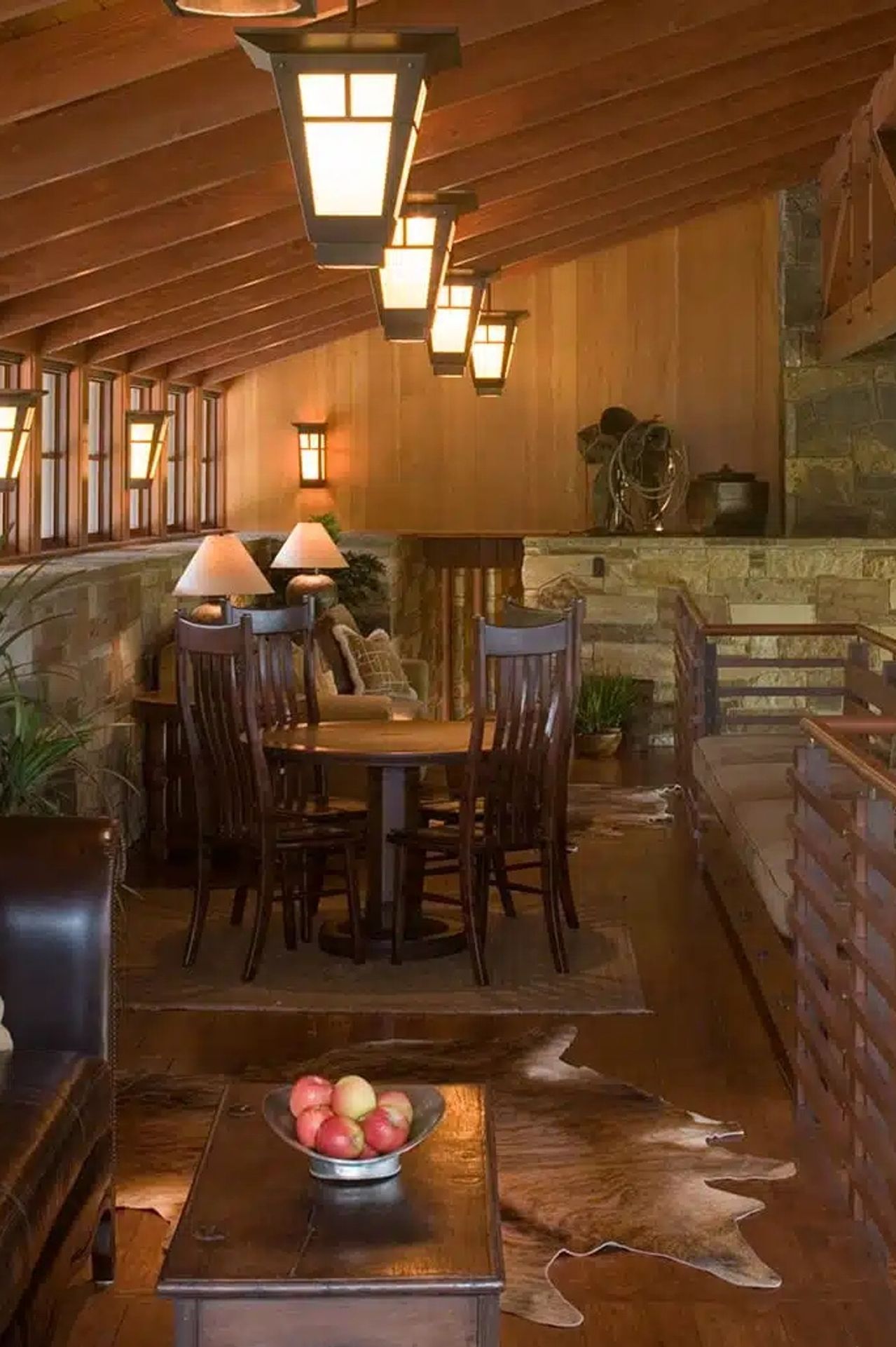 moto-x-cabin35jpg-ap-compressed.jpg