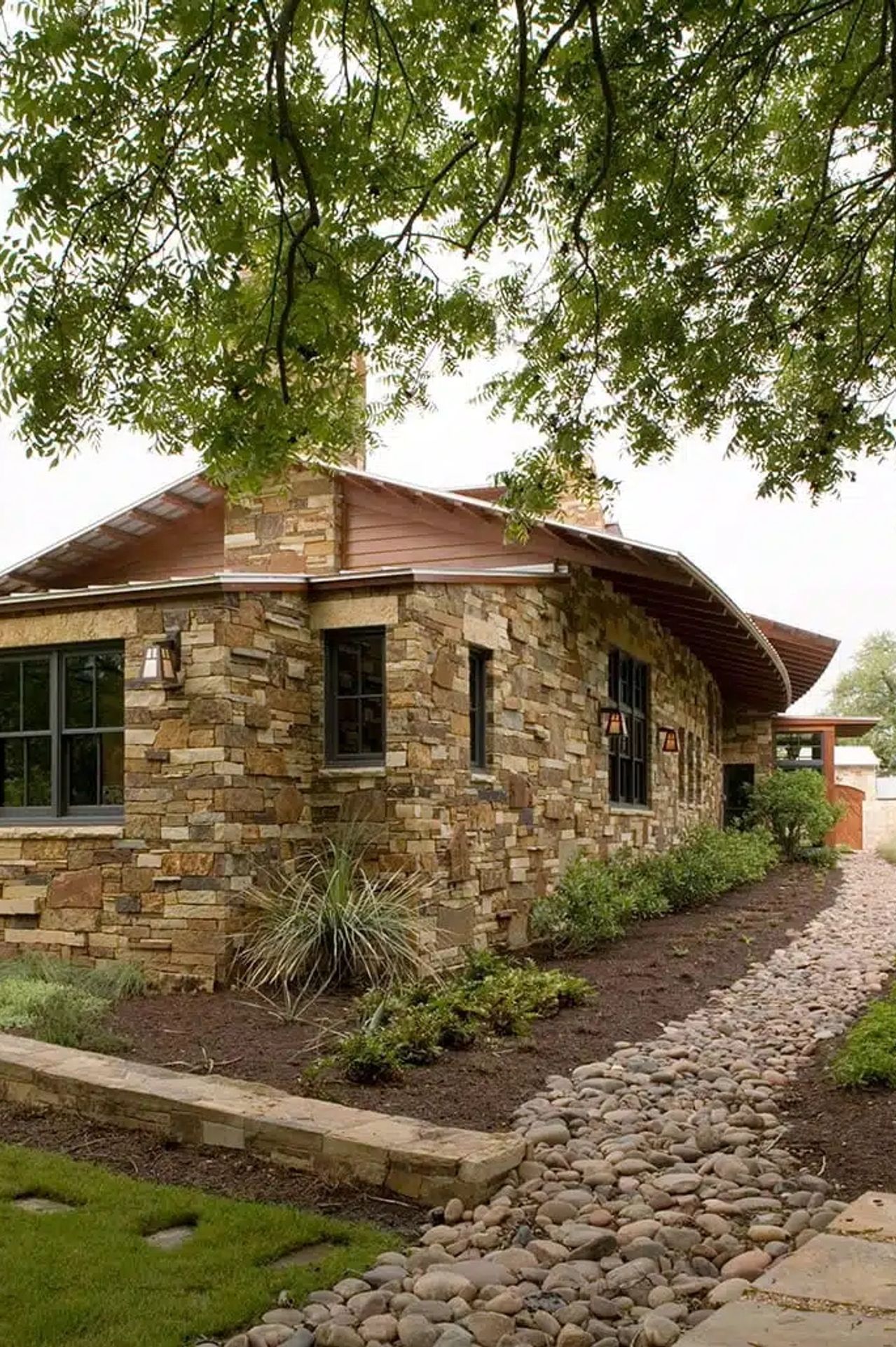 moto-x-cabin5jpg-ap-compressed-v2.jpg