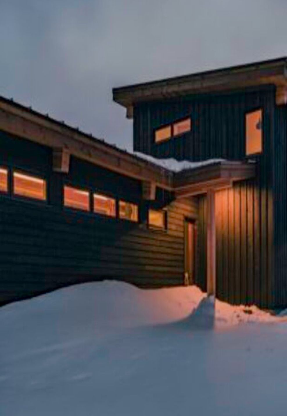 northern-minnesota-modern-cabin-2.jpg