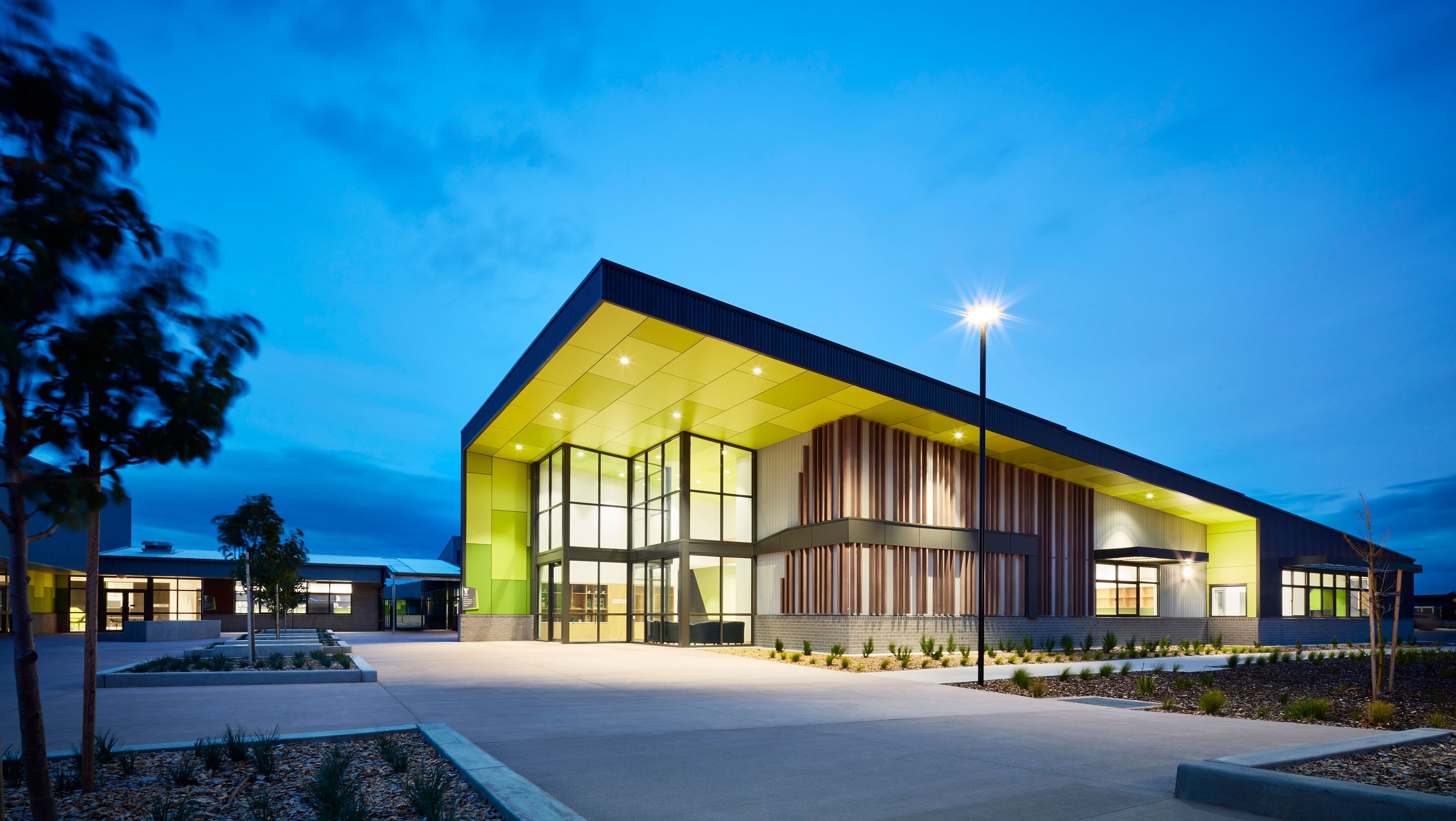 Mernda P12 College