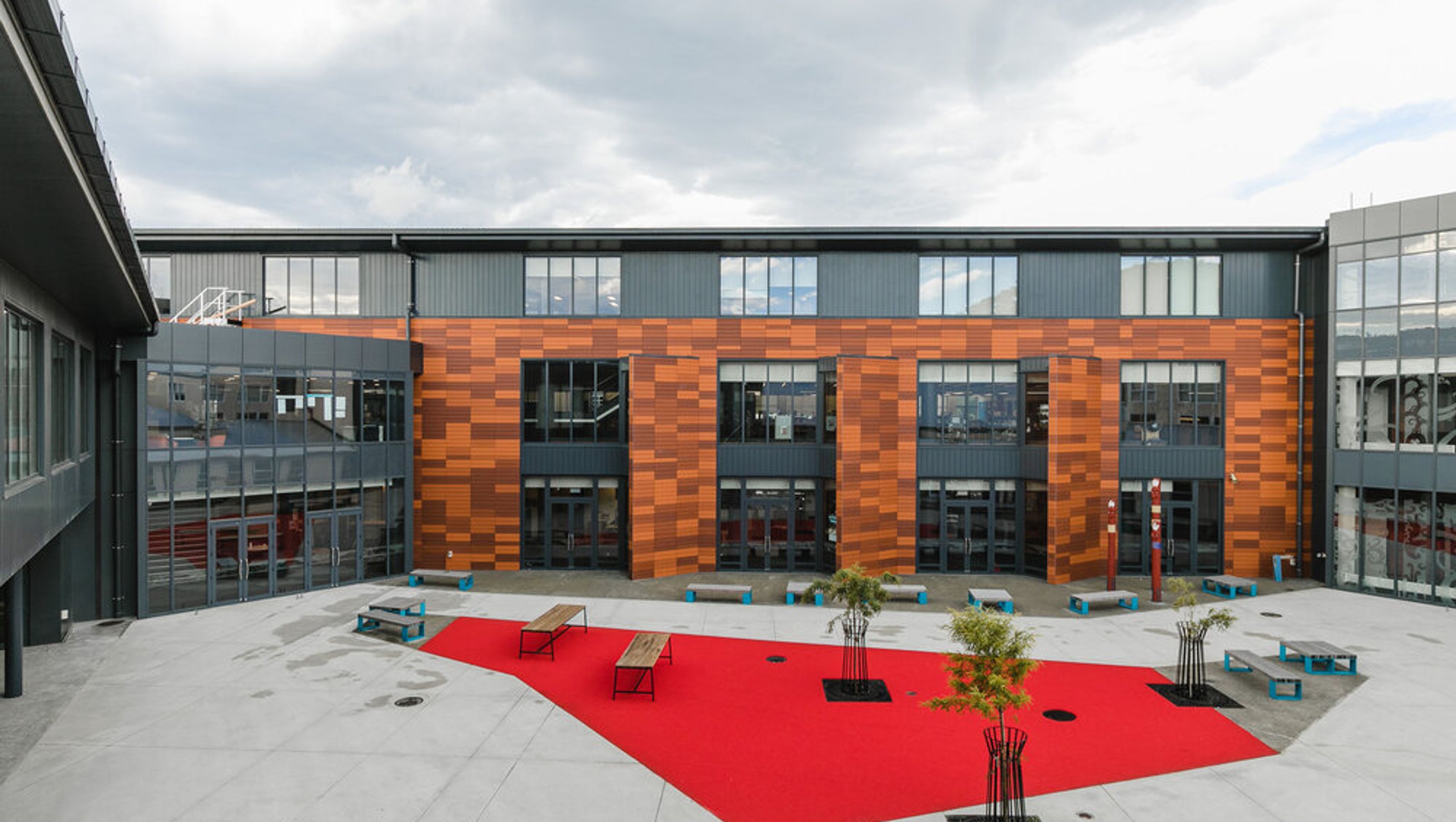 Wellington East College