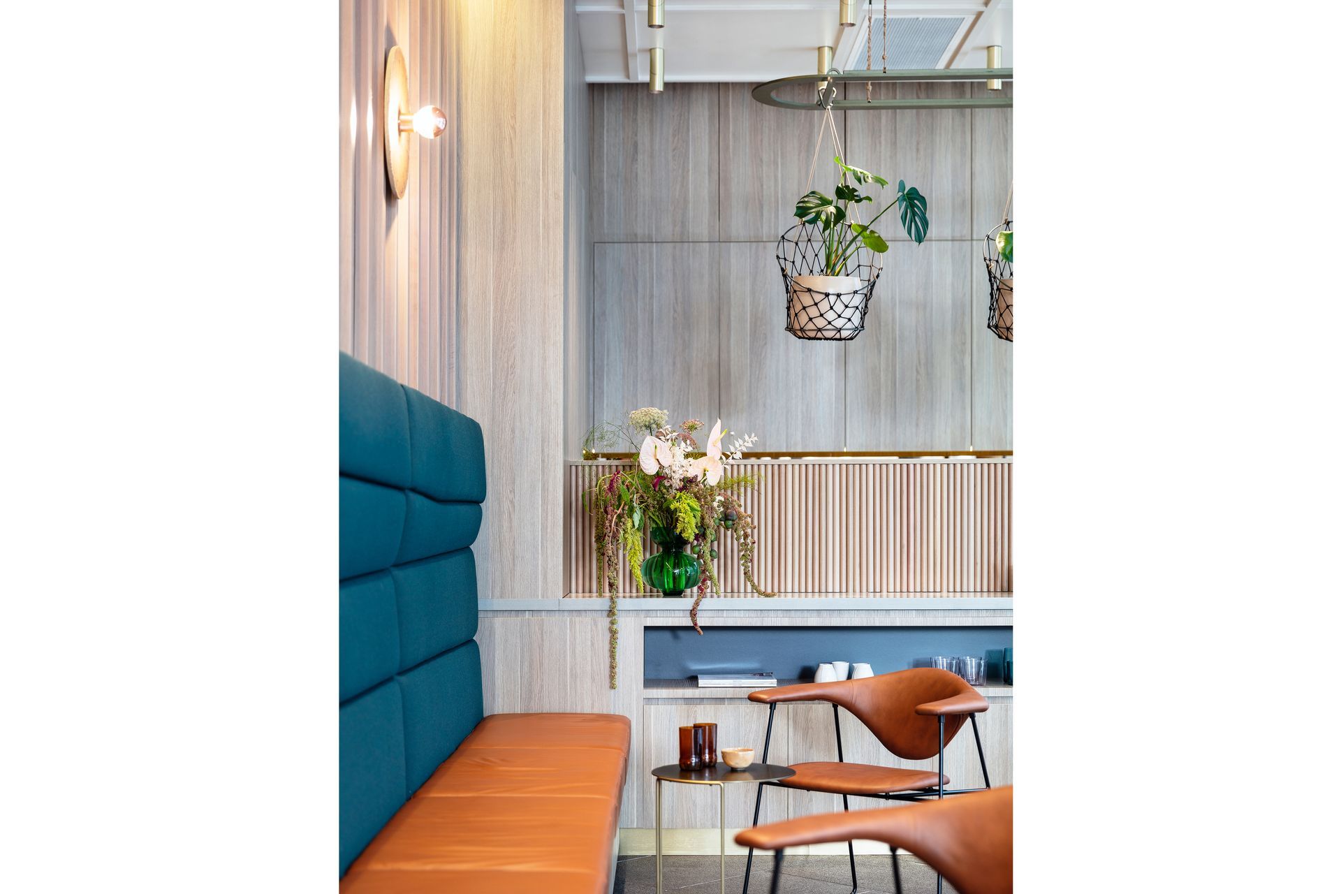 Guest-services-lounge-BHP-photo-template-for-project-pages6.jpg