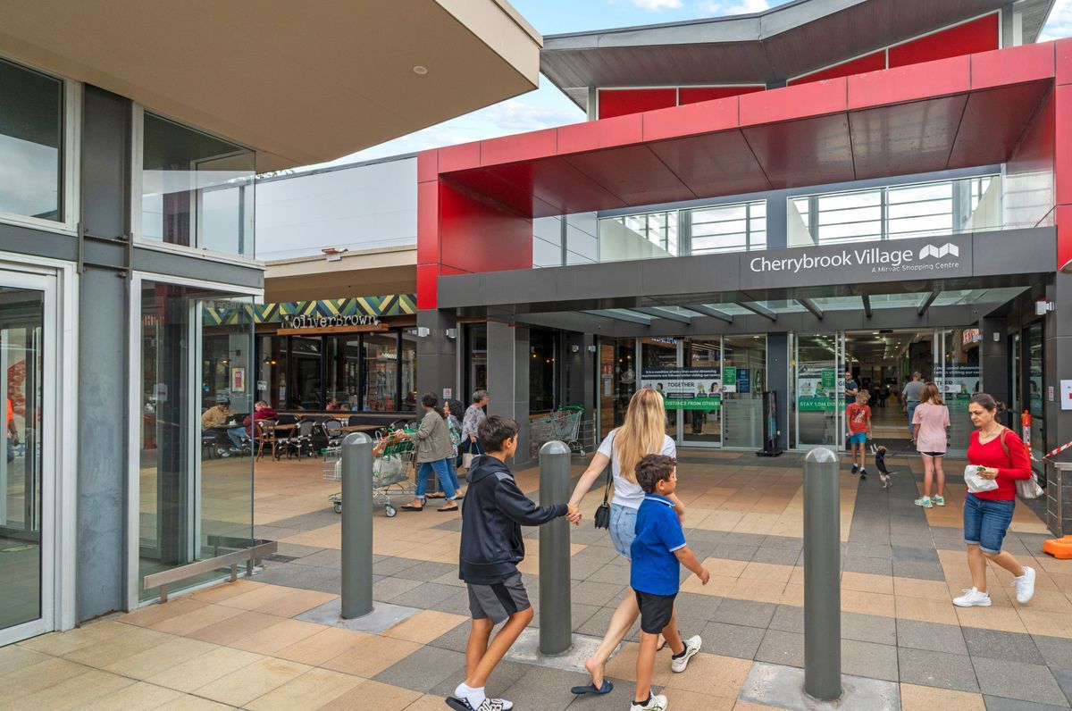 Shopping Photography for Lumapixel + Cherrybrook Village