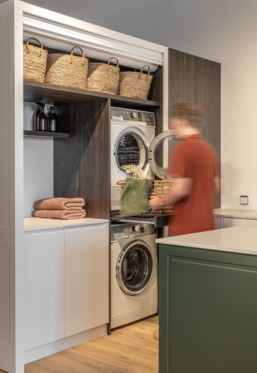 Sage-Doors-laundry-roller-door-Opticoat-Vanilla-Cupcake-Feather-White-Timbalook-Rangitoto-10-1920.jpg