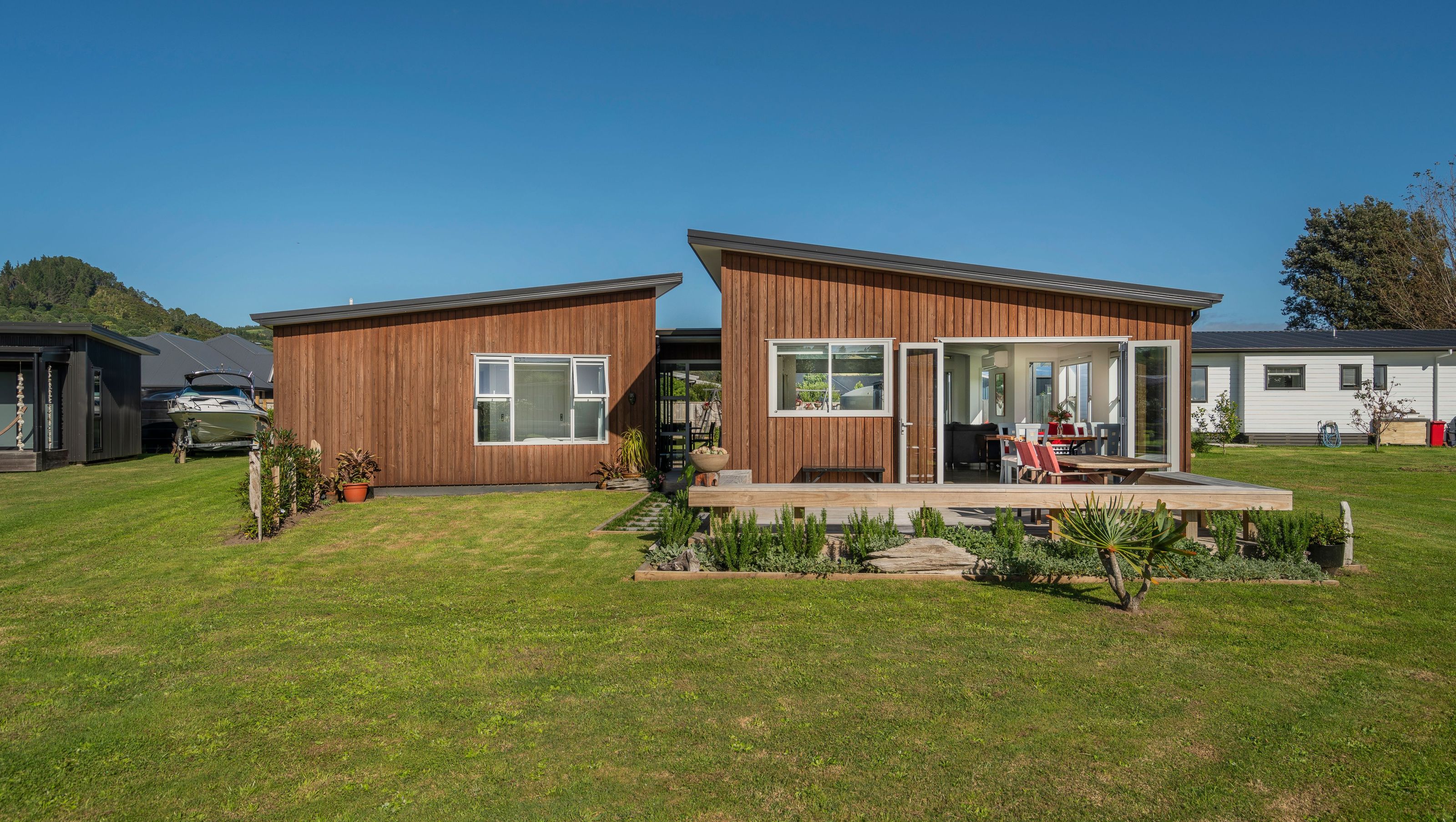 Orchard House Cooks Beach