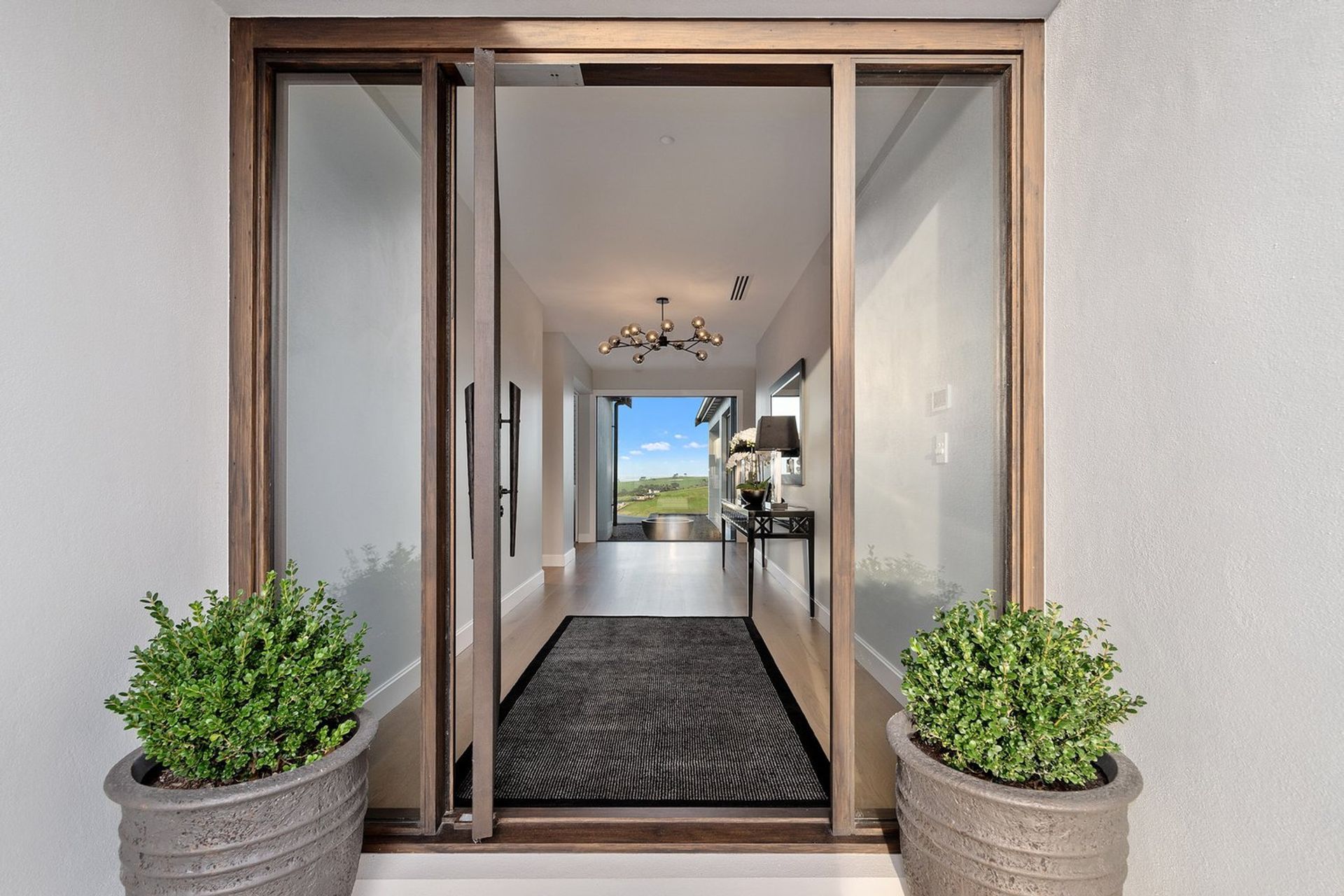 014Open2viewID513513-38Tahapuke.jpg